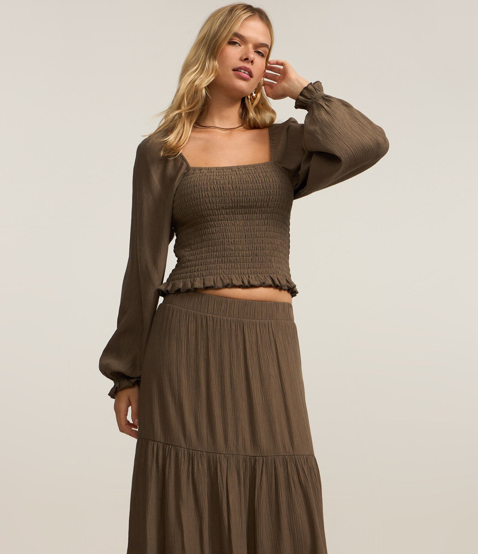 Saia New Midi em Crepe com Babado e Cós Elástico Verde 2