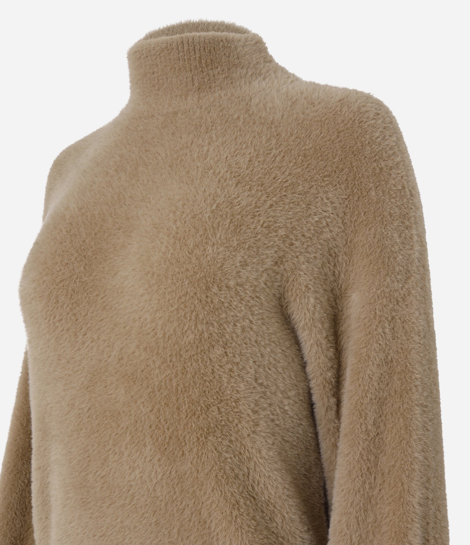 Suéter em Poliamida Peluciada com Gola Alta 8