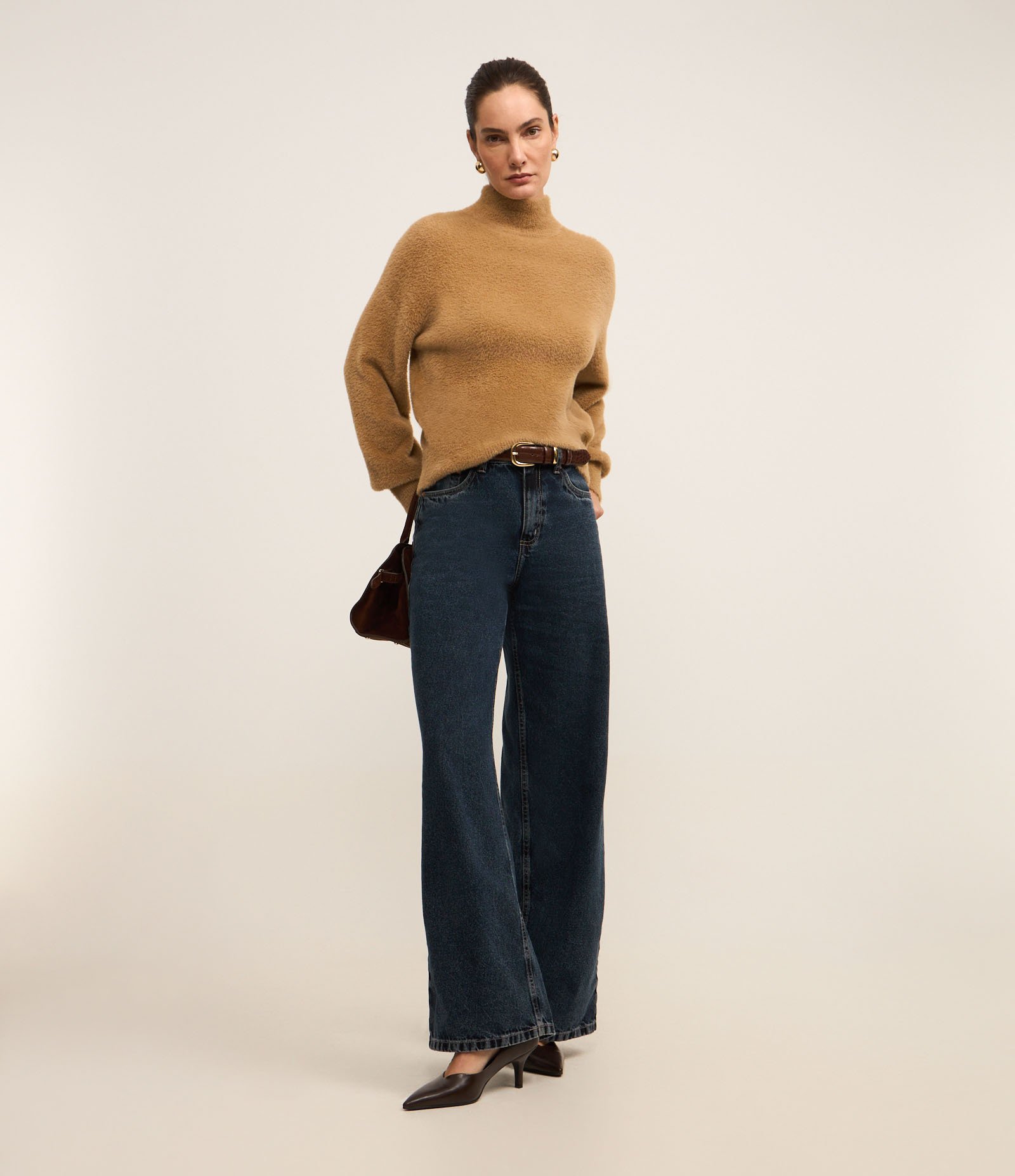 Suéter em Poliamida Peluciada com Gola Alta 2