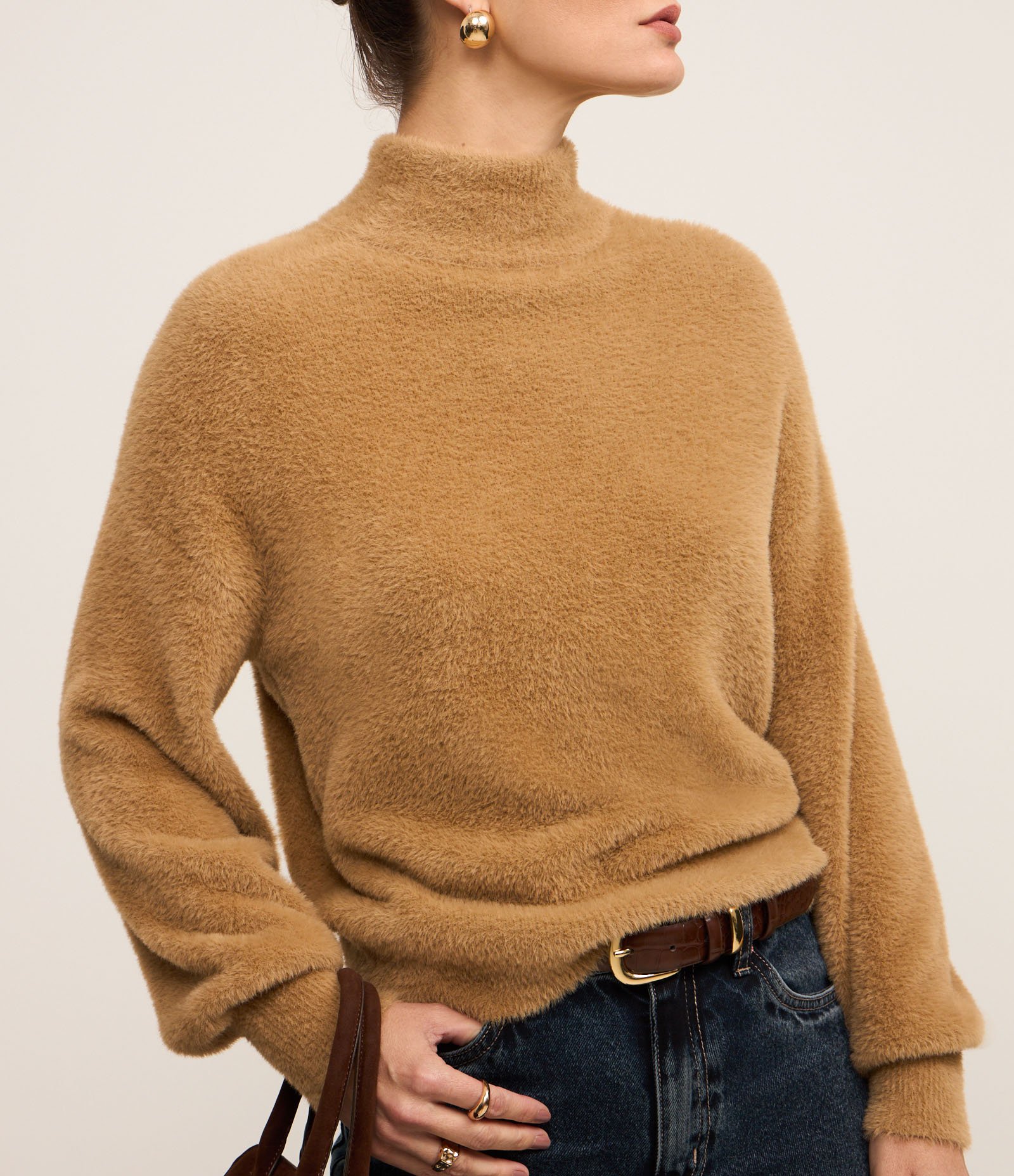 Suéter em Poliamida Peluciada com Gola Alta 3