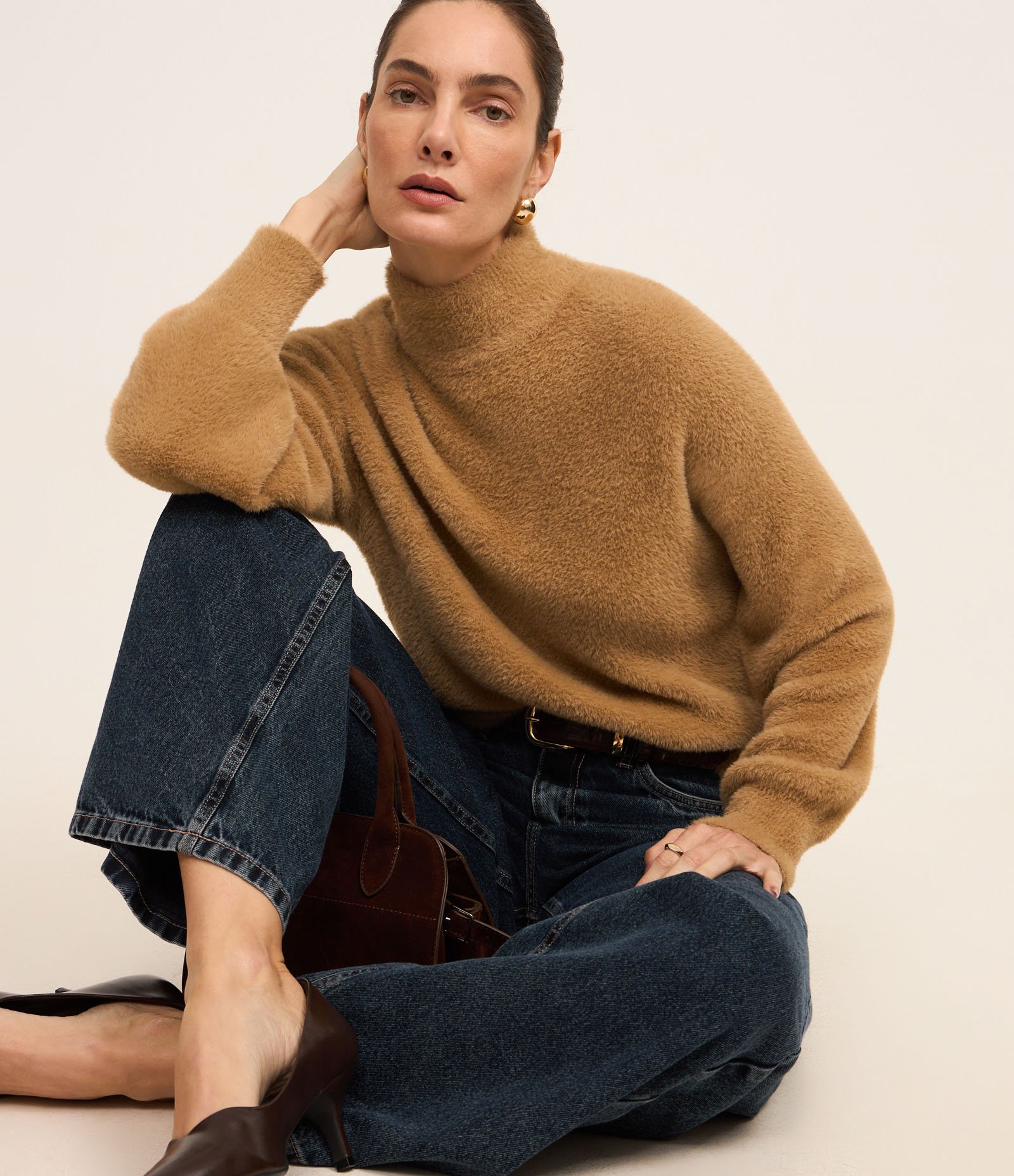 Suéter em Poliamida Peluciada com Gola Alta 6