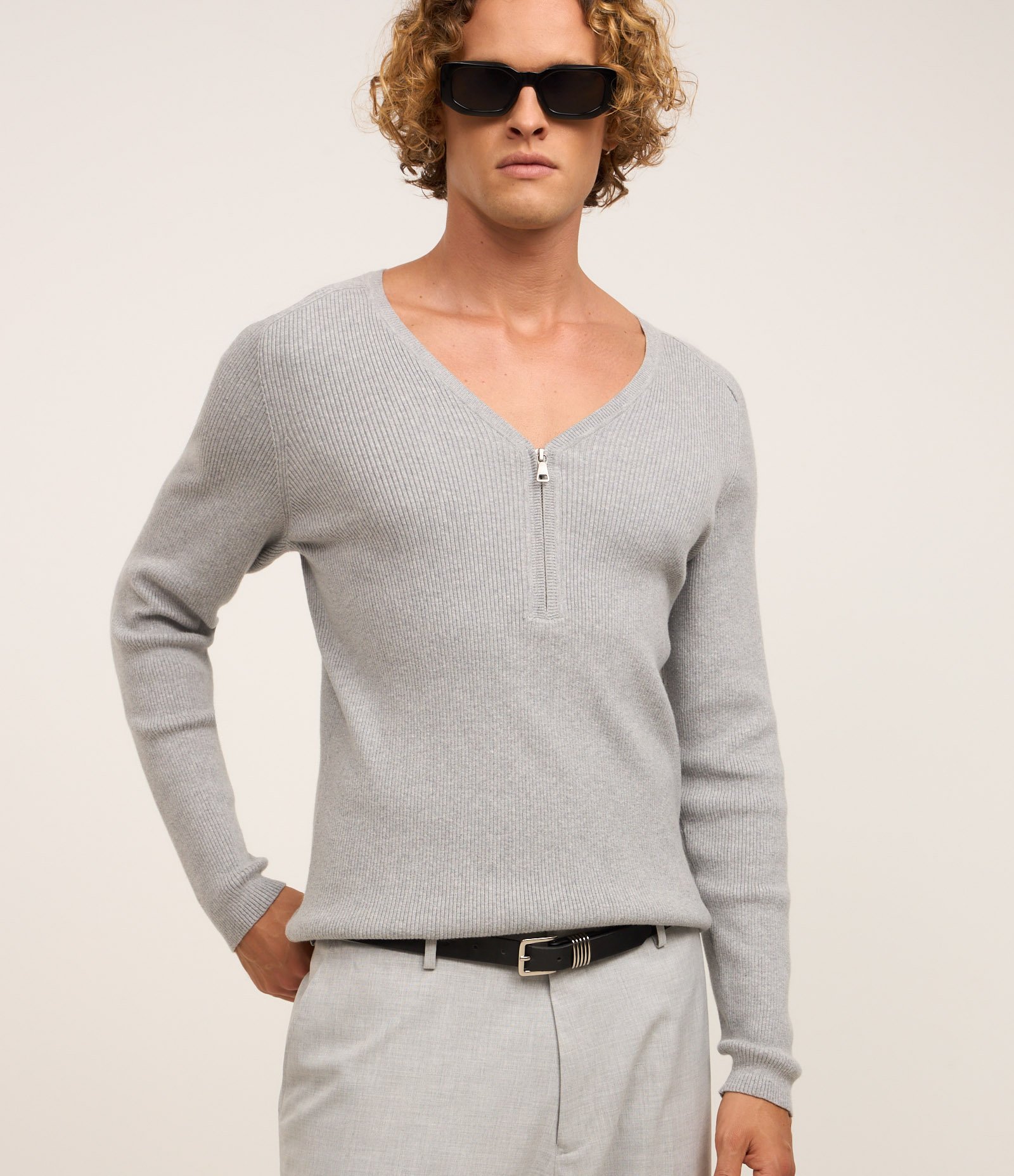 Suéter em Algodão com Gola em V Zíper e Manga Raglan Cinza 1