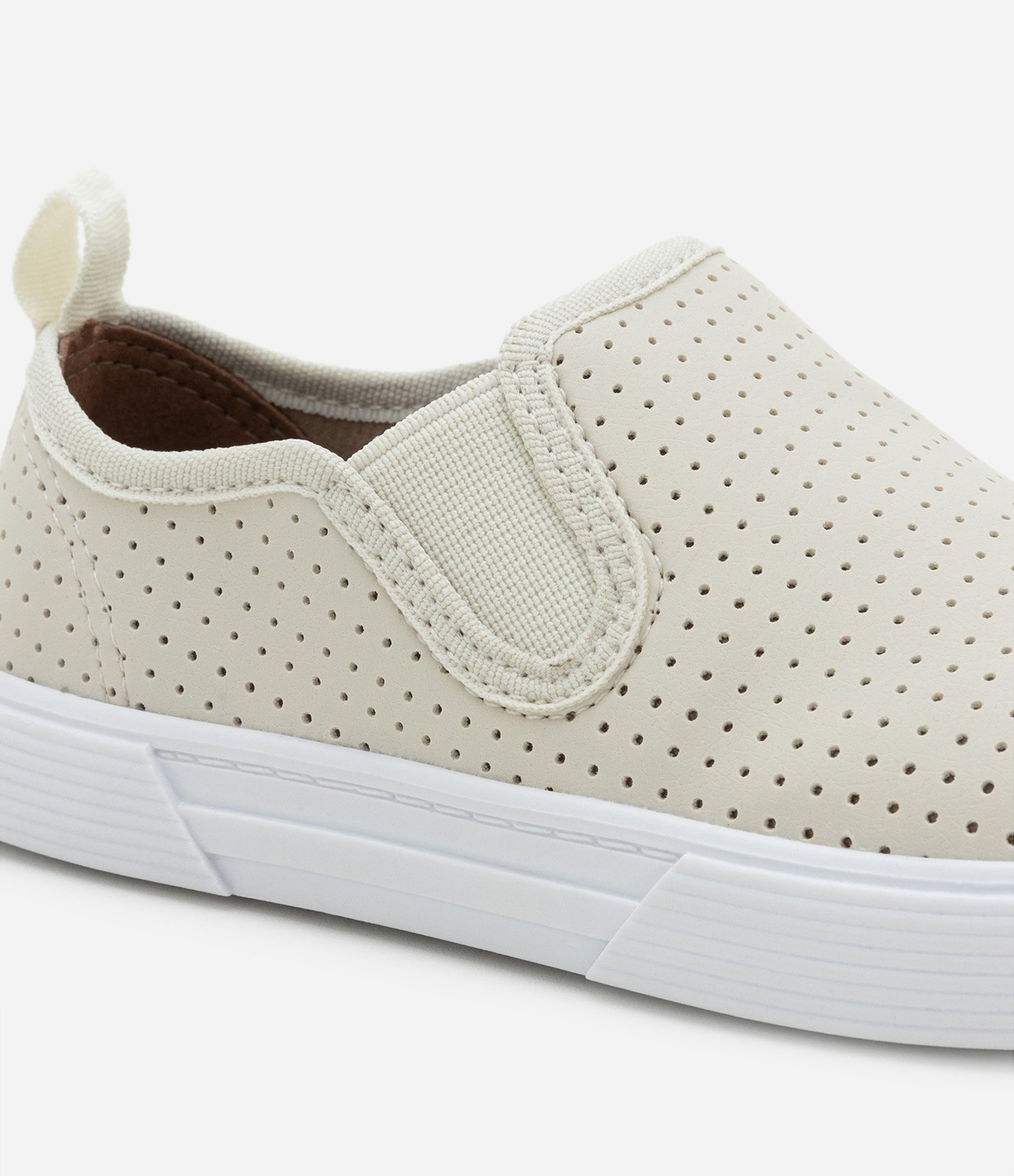 Tênis Slip On Infantil com Textura Furadinha Molekinho - Tam 20 a 26 Off White 3