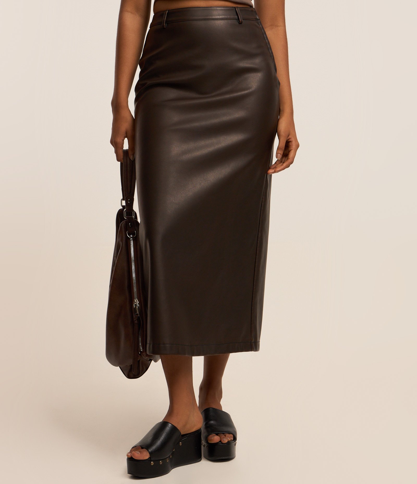 Saia Midi em Pu com Fenda Marrom 3