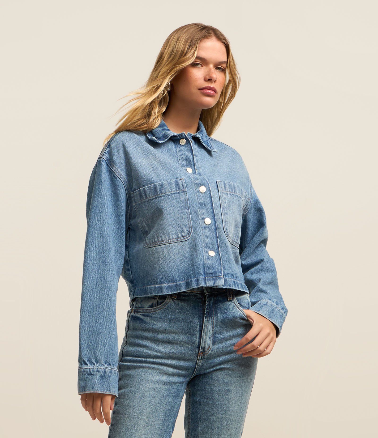 Camisa Overshirt em Jeans com Bolsos Frontais Azul 3