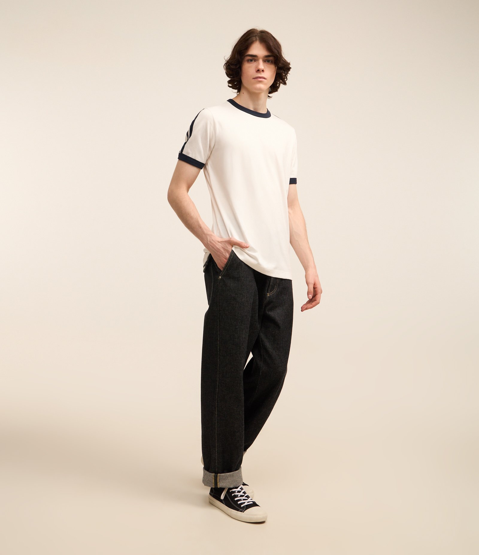 Camiseta Regular em Algodão com Listras nos Ombros 2