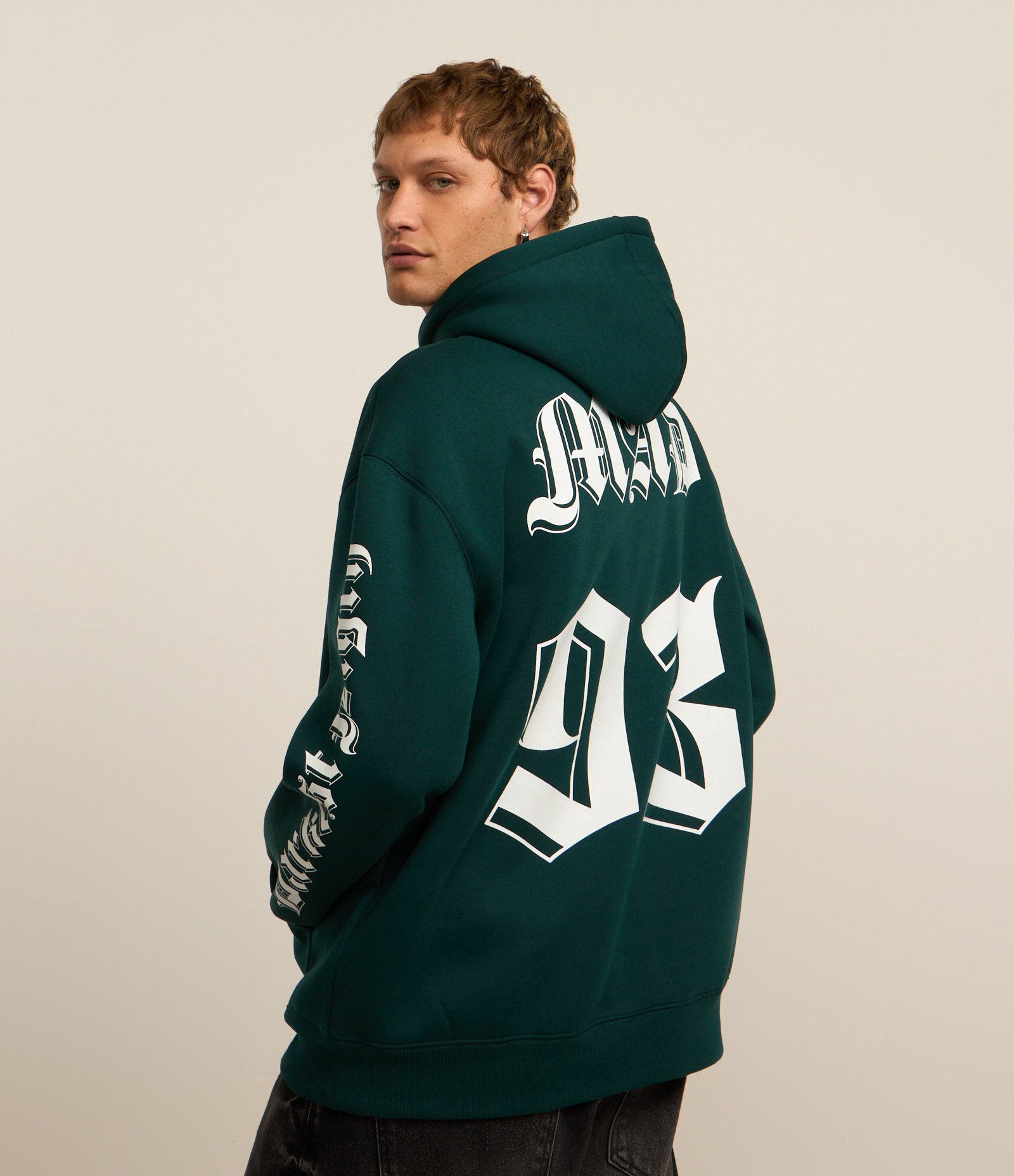 Blusão Relaxed em Moletom com Capuz e Estampa de Cruz e Lettering Verde 1