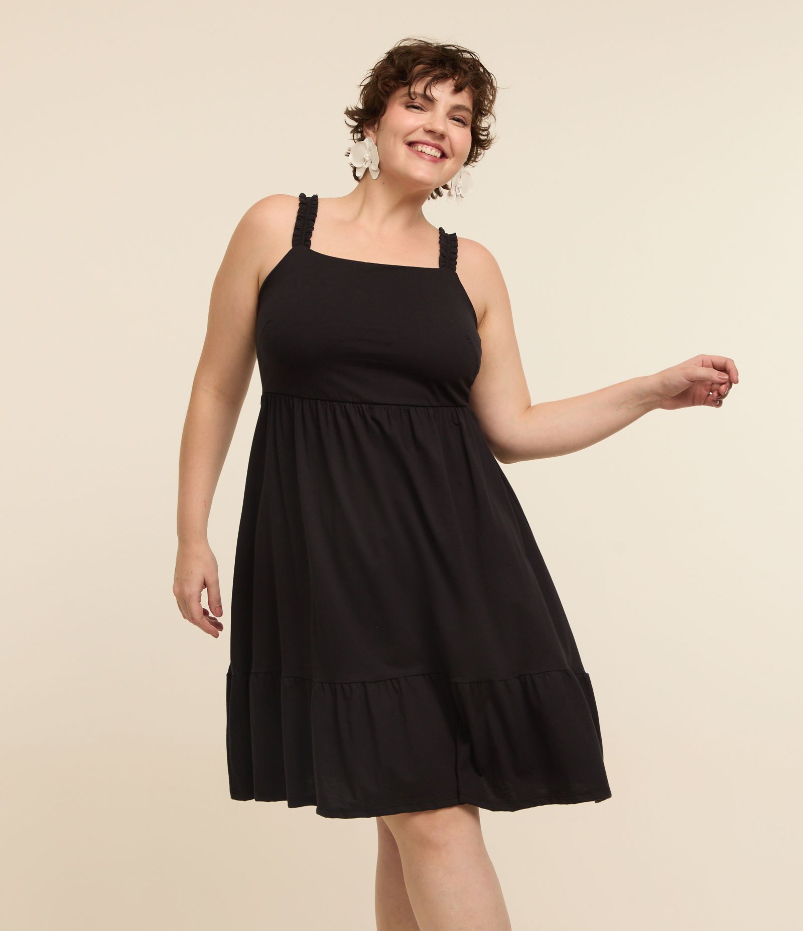 Vestido Curto em Algodão e Decote Quadrado Curve & Plus Size Preto 1