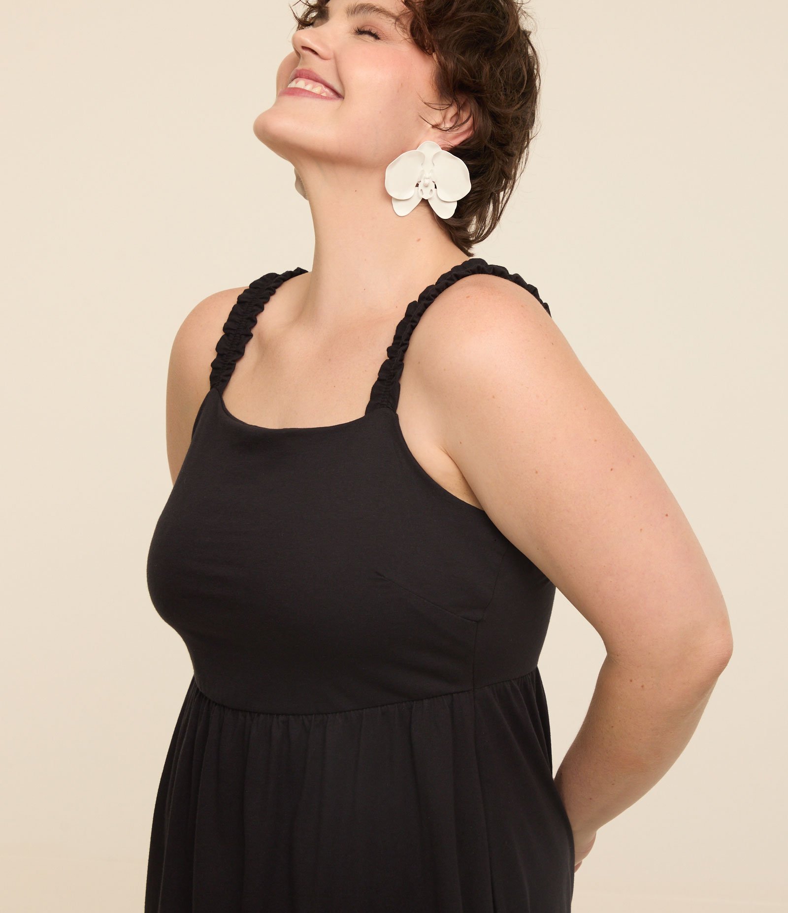 Vestido Curto em Algodão e Decote Quadrado Curve & Plus Size Preto 4