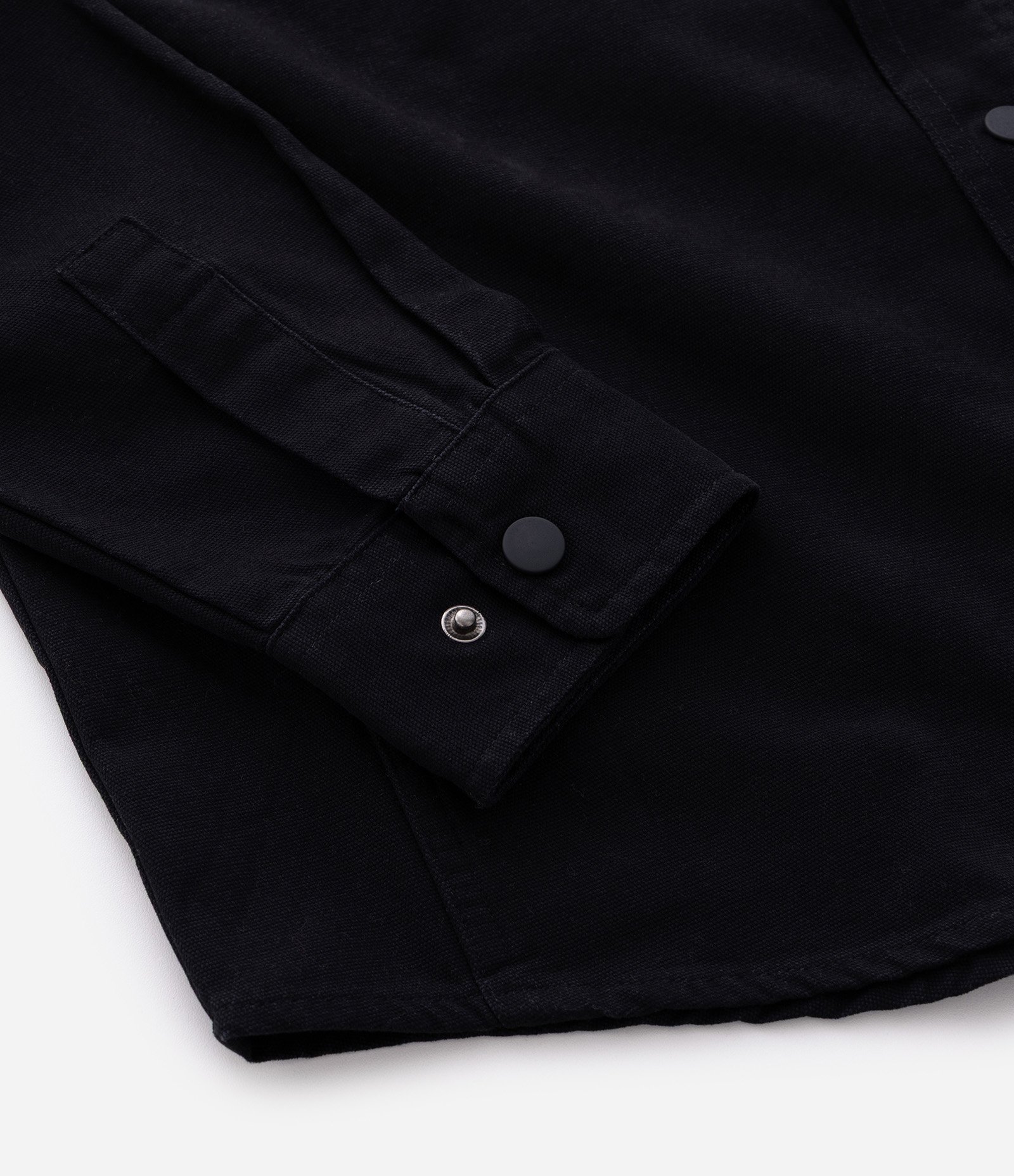 Camisa em Sarja com Botões e Bolsos Preto 9
