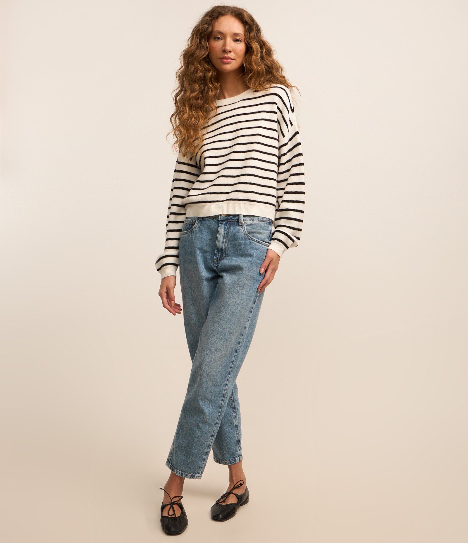 Suéter em Tricô com Cava Deslocada e Listras Branco 2