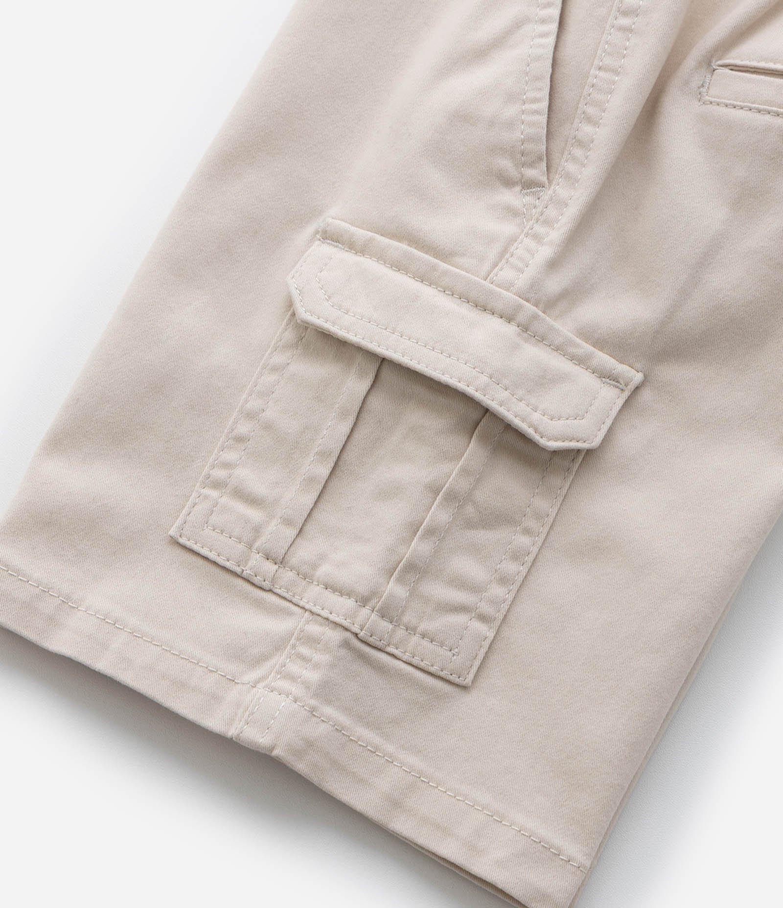 Bermuda Infantil em Sarja com Bolsos Cargo - Tam 5 a 14 Anos Bege 5