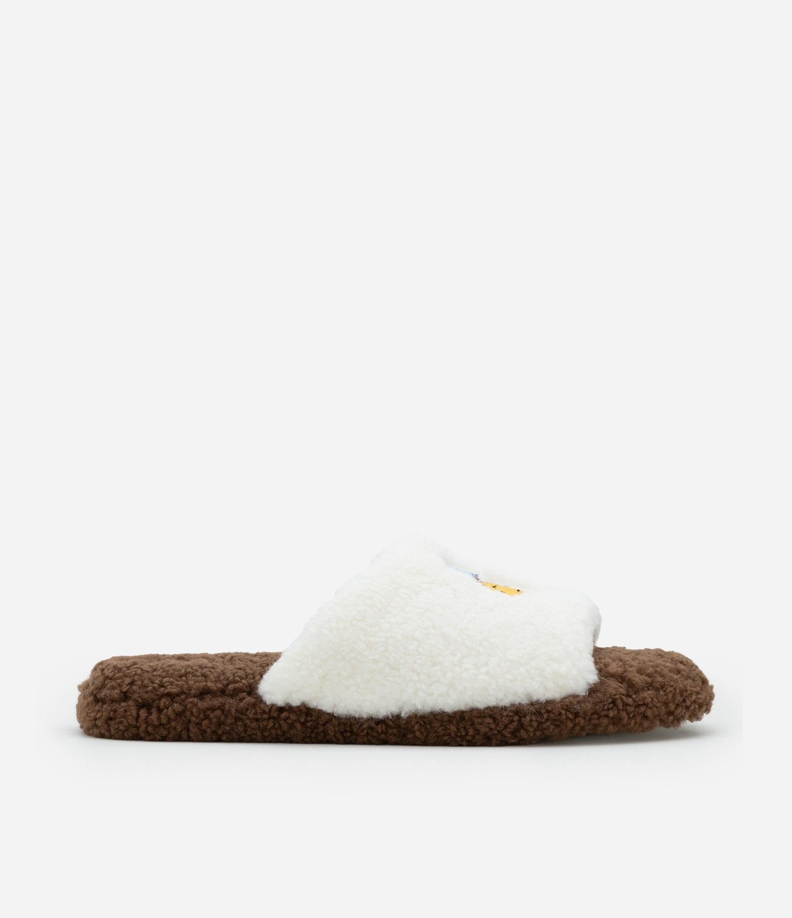 Pantufa Chinelo Peluciado com Estampa Bordada Galinha & Café com Fofoca Branco 1