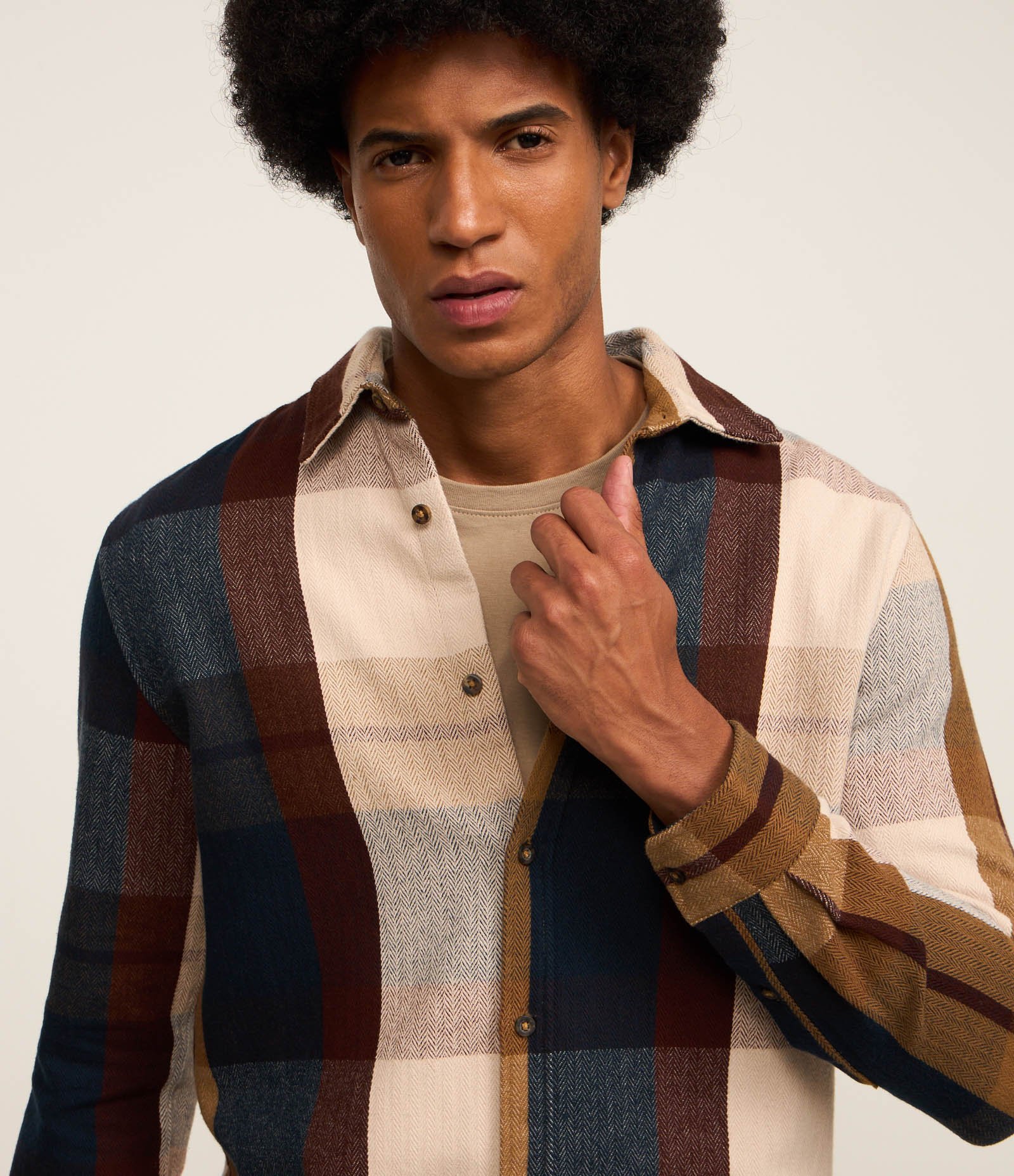 Camisa Regular em Flanela Xadrez Multicores 3