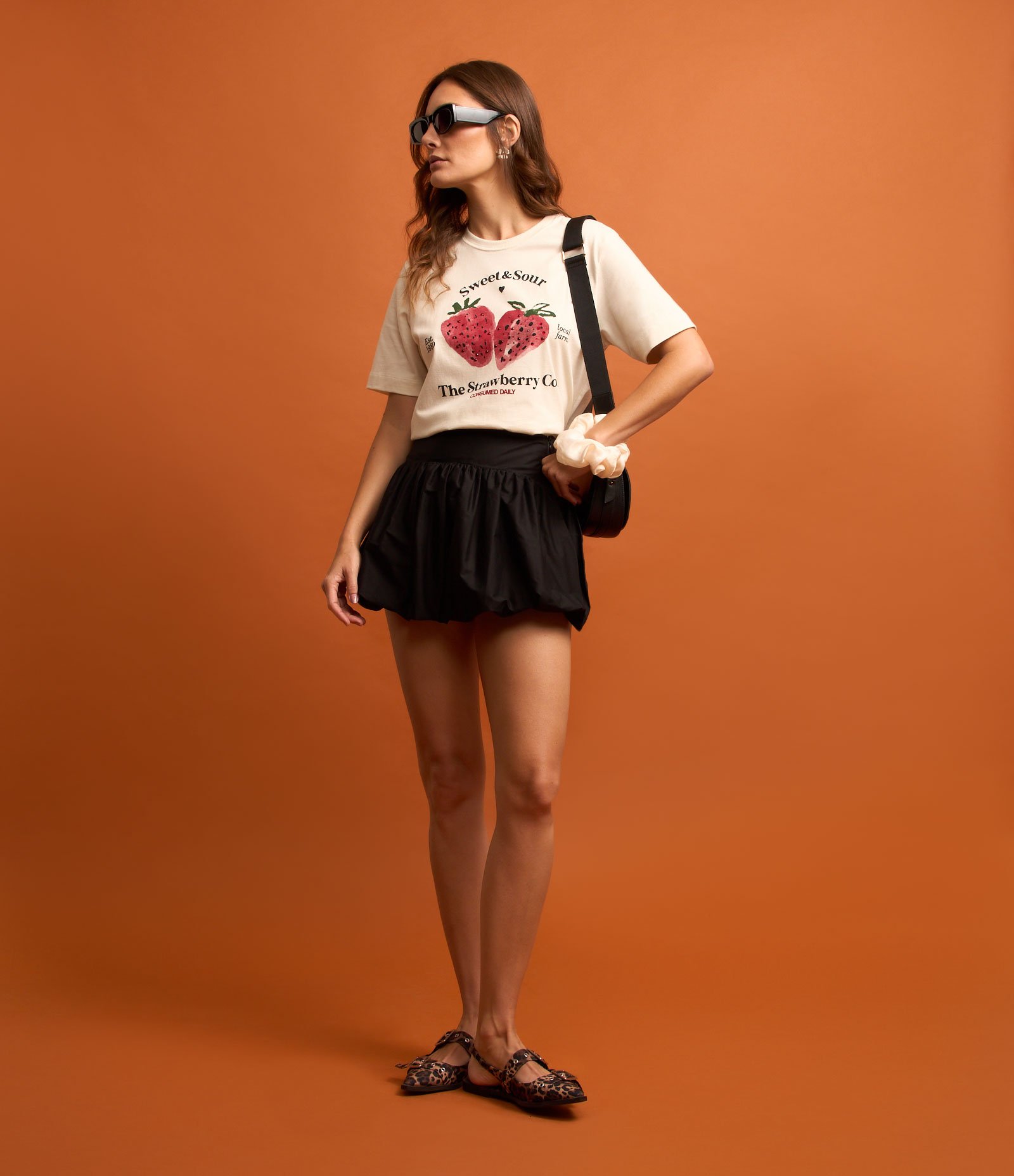 Mini Saia Balonê em Tricoline Preto 1