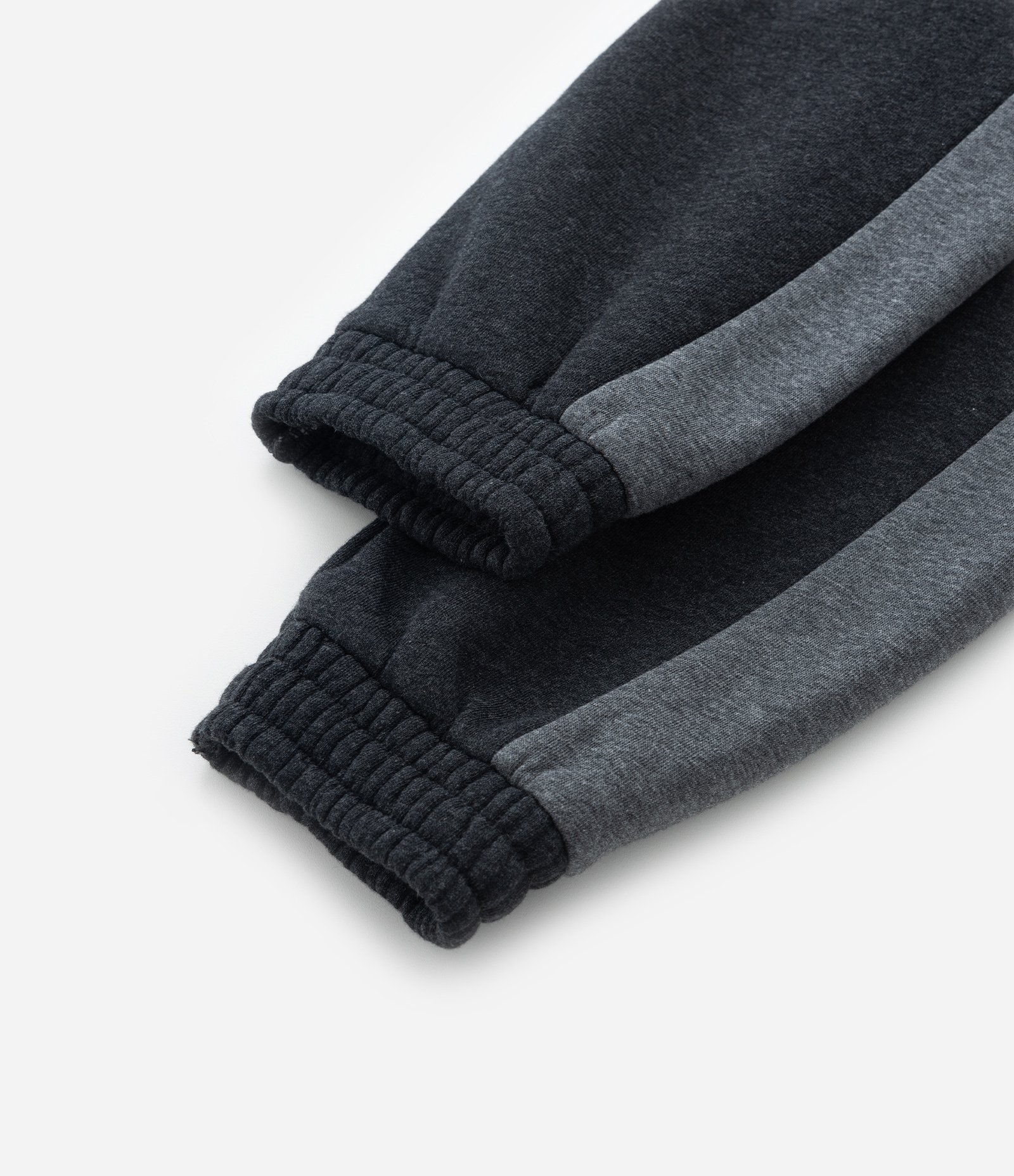 Calça Infantil em Moletom com Recorte Lateral - Tam 5 a 14 Anos Cinza Escuro/Cinza Claro 4