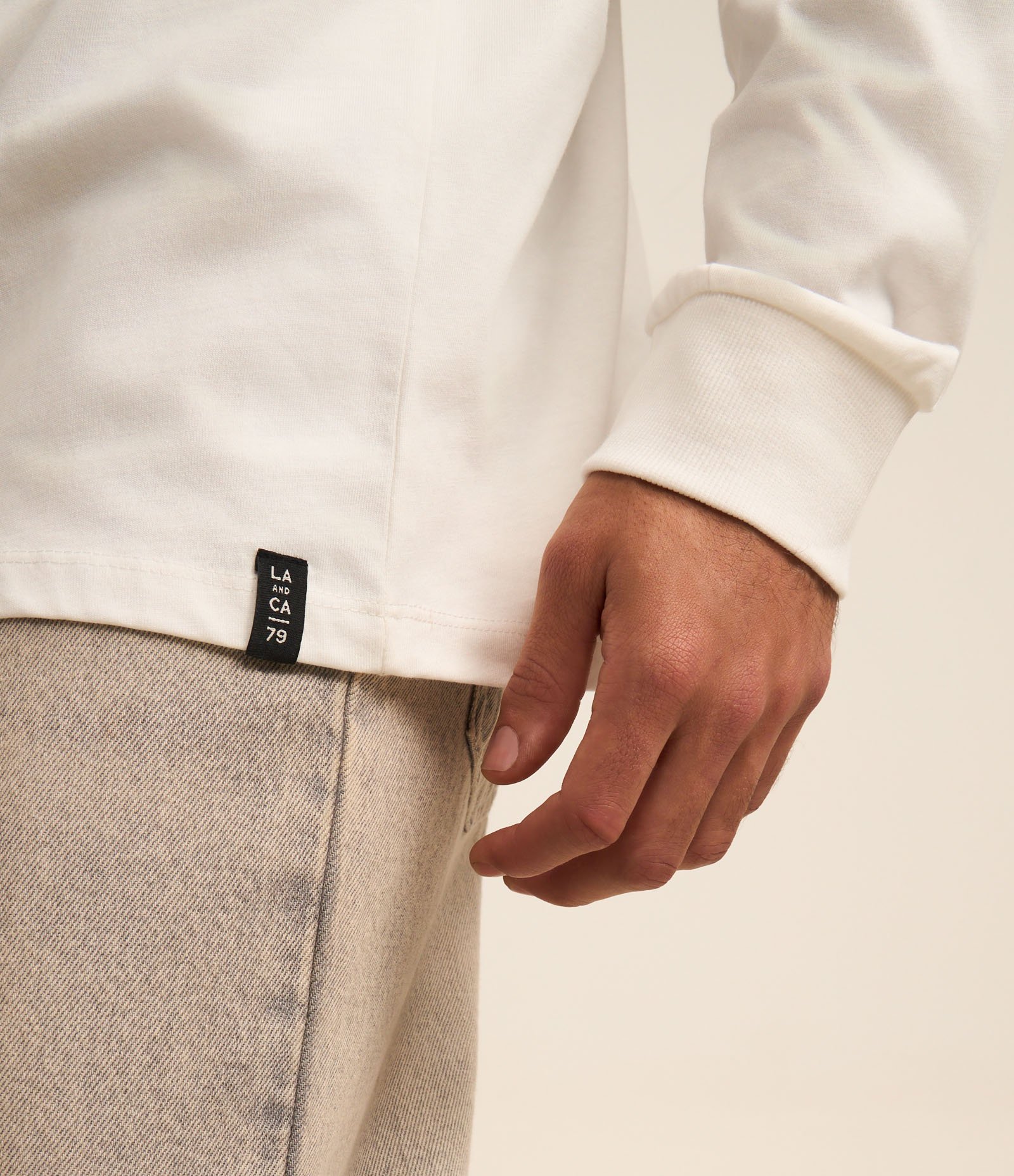 Camiseta Comfort em Algodão com Manga Longa Branco 3