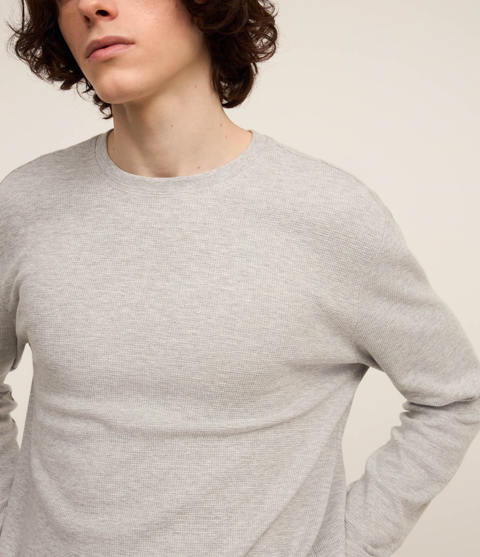 Camiseta Regular em Algodão com Textura Cinza 3