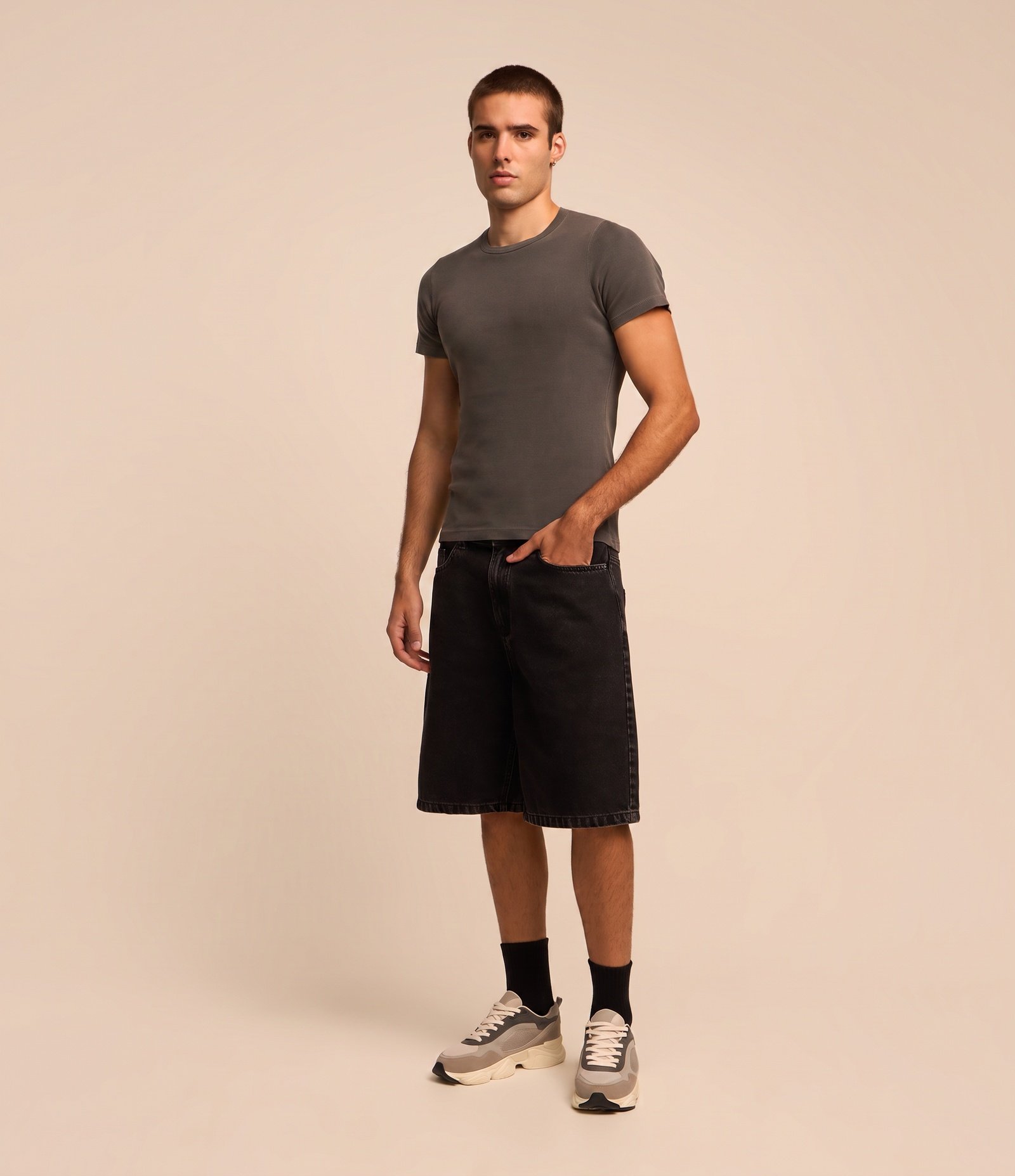 Bermuda Baggy Vintage em Jeans Preto 2
