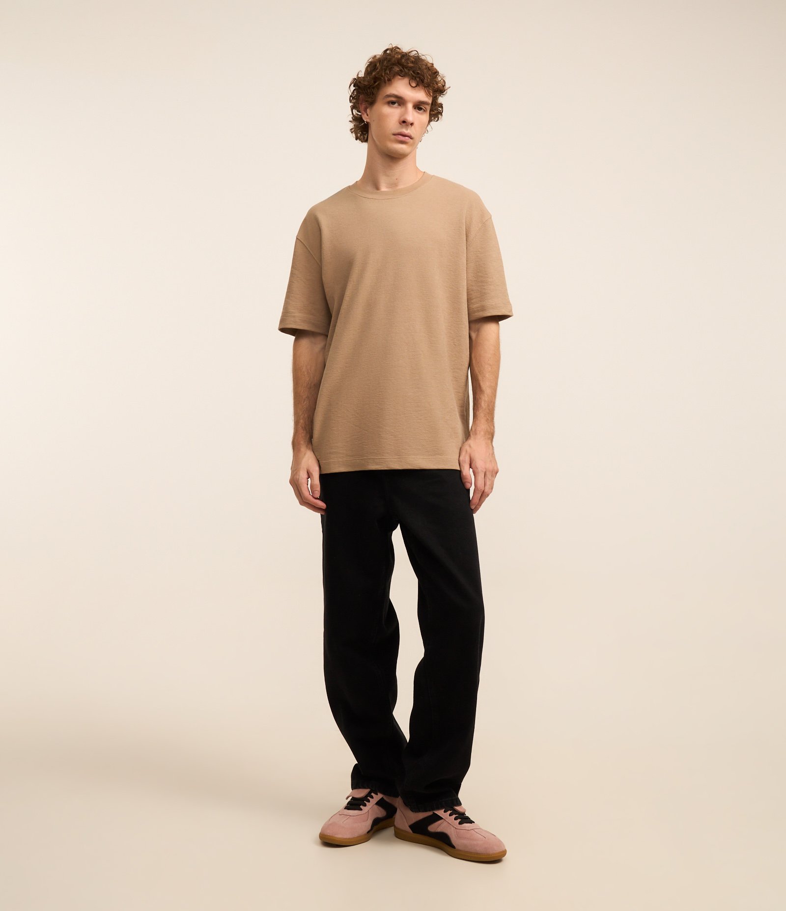 Camiseta em Algodão Texturizado em Gola Redonda Marrom 2