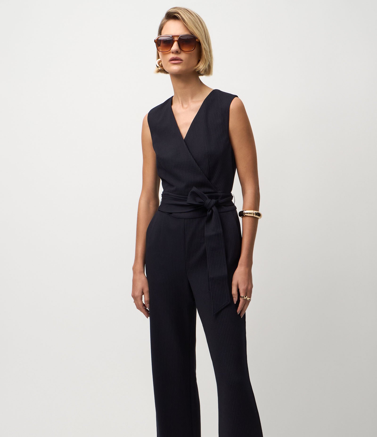 Macacão em Ponto Roma Estampa Risca de Giz Azul 1