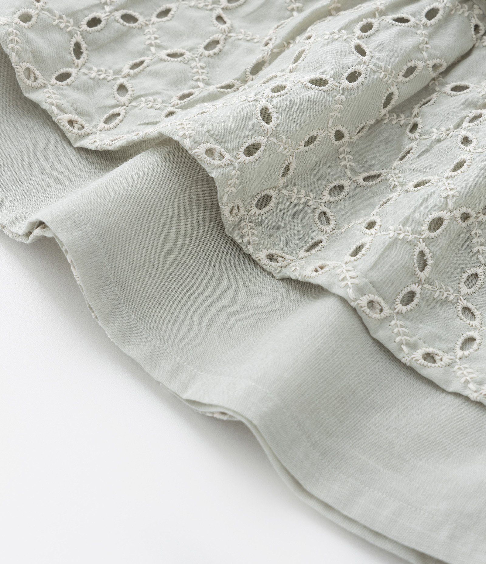 Vestido Infantil em Laise com Textura de Florzinhas - Tam 1 a 5 Anos Verde 5