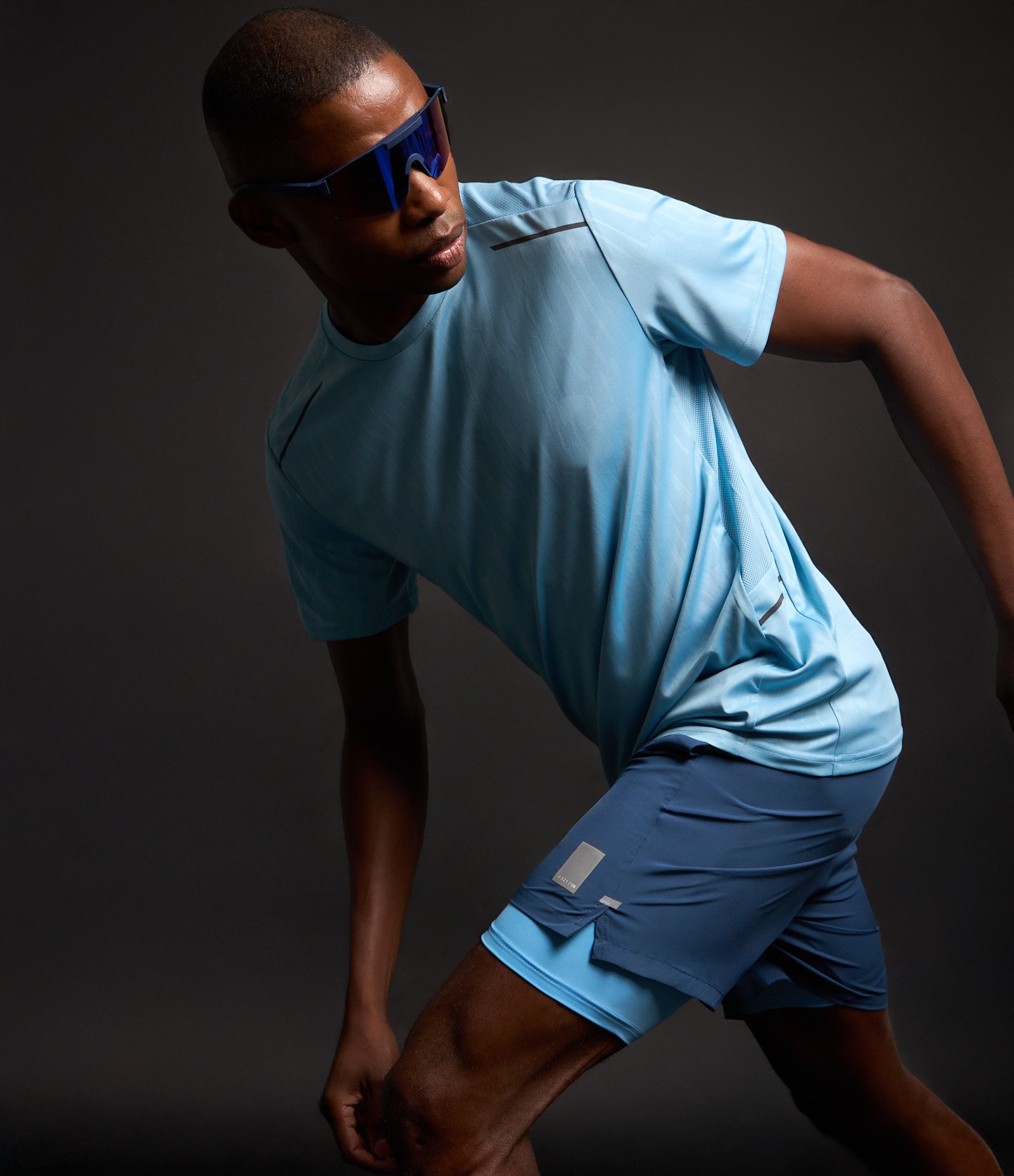 Bermuda Esportiva com Short de Compressão Azul 2