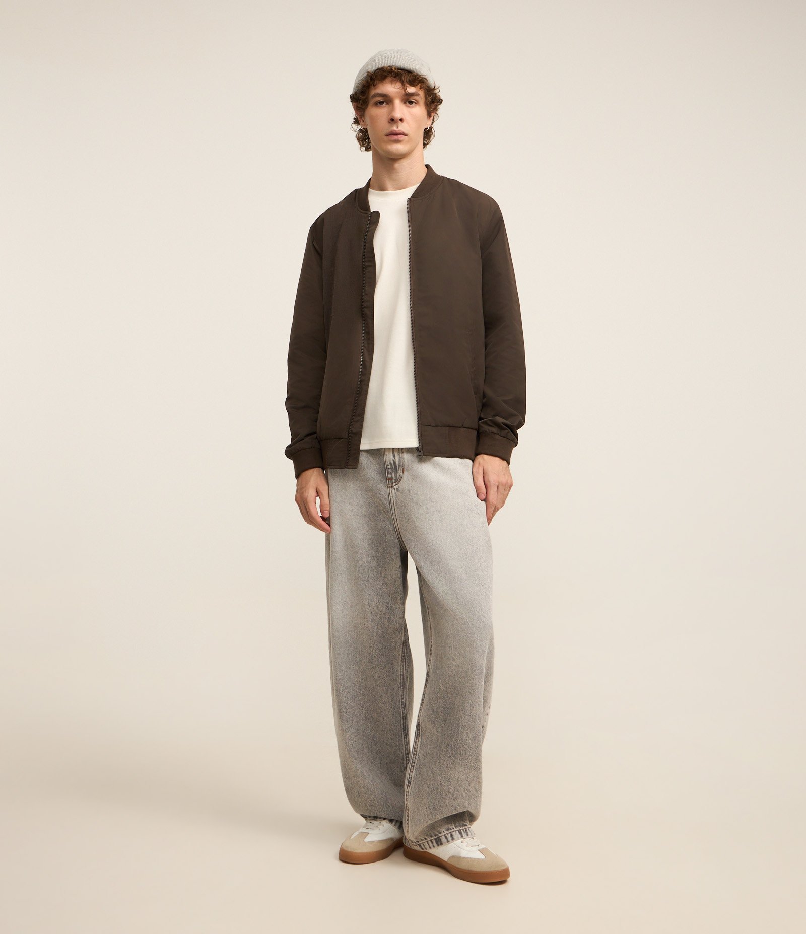 Jaqueta Bomber Aberta com Zíper Marrom 2