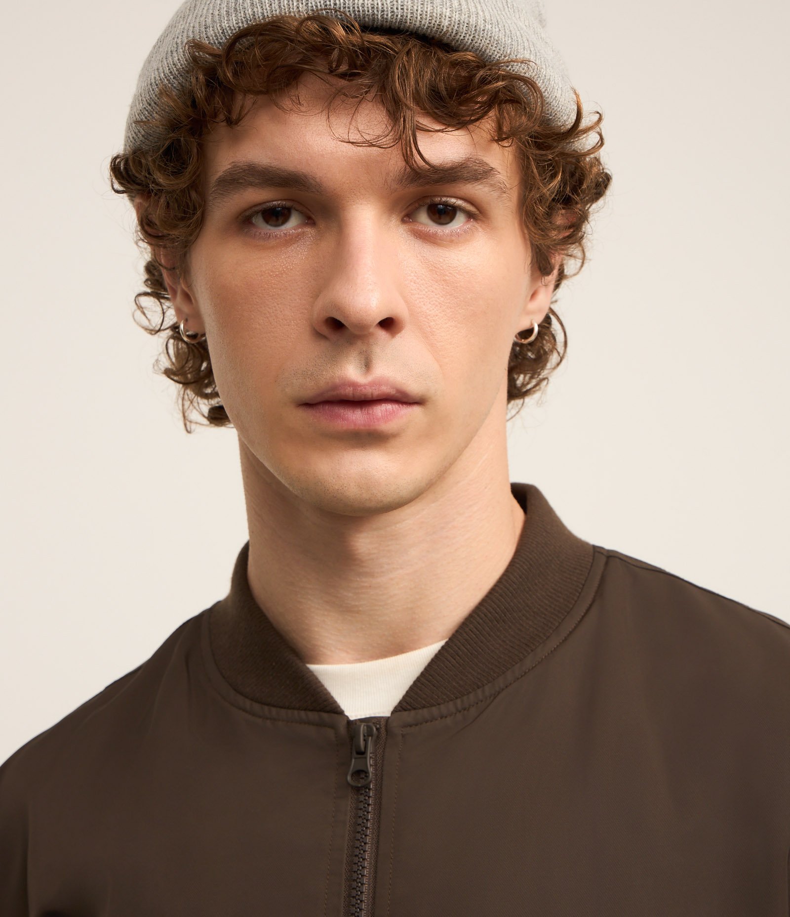 Jaqueta Bomber Aberta com Zíper Marrom 6