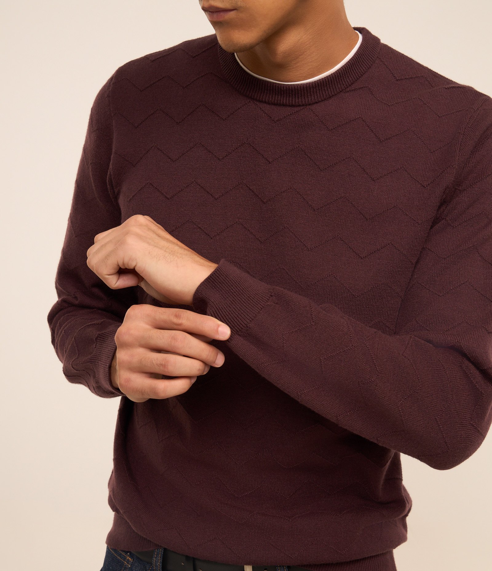 Suéter em Tricô com Textura Zig Zag Bordô 3