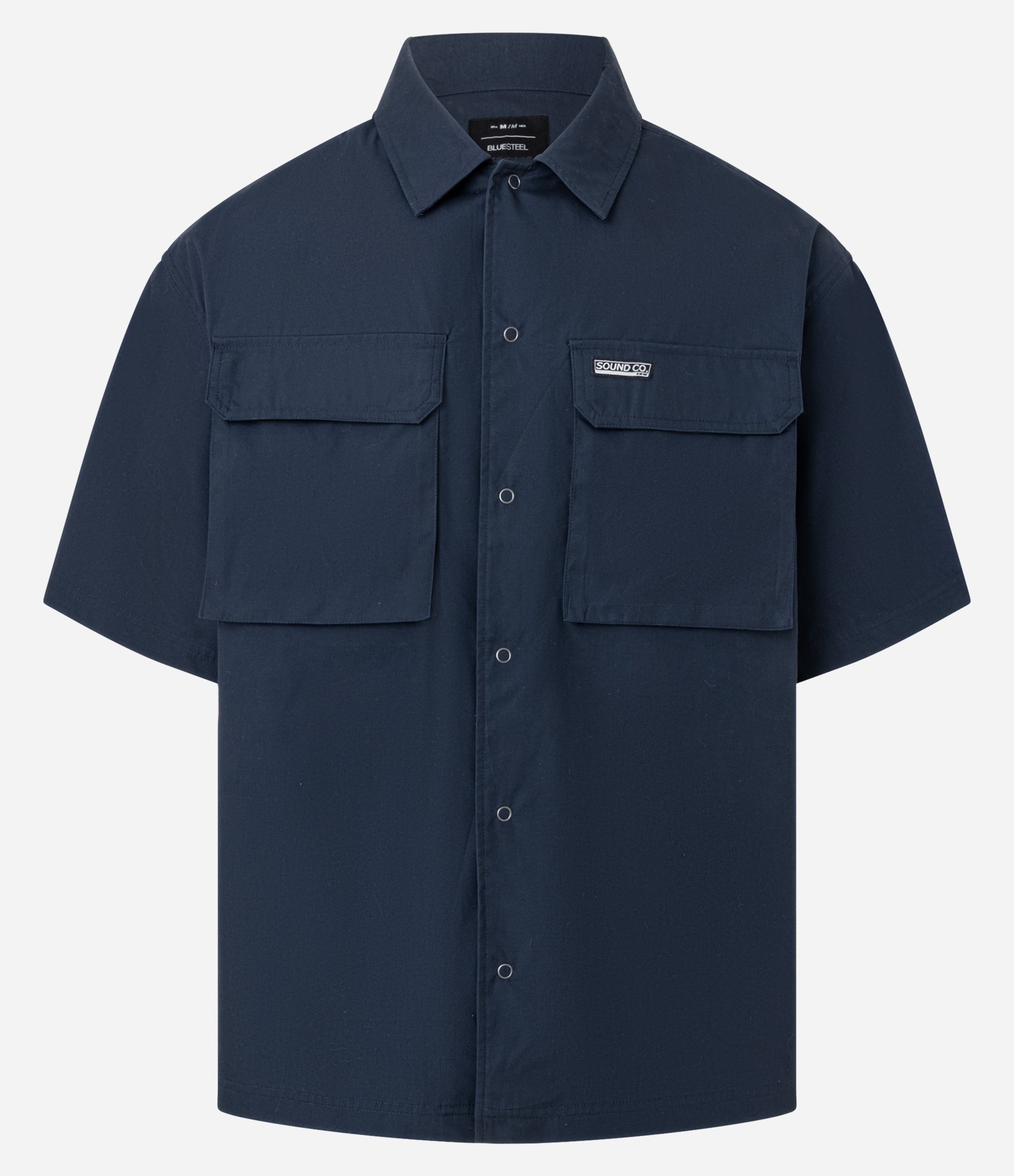 Camisa Boxy em Tricoline com Bolsos Cargo e Etiqueta Azul Marinho 2