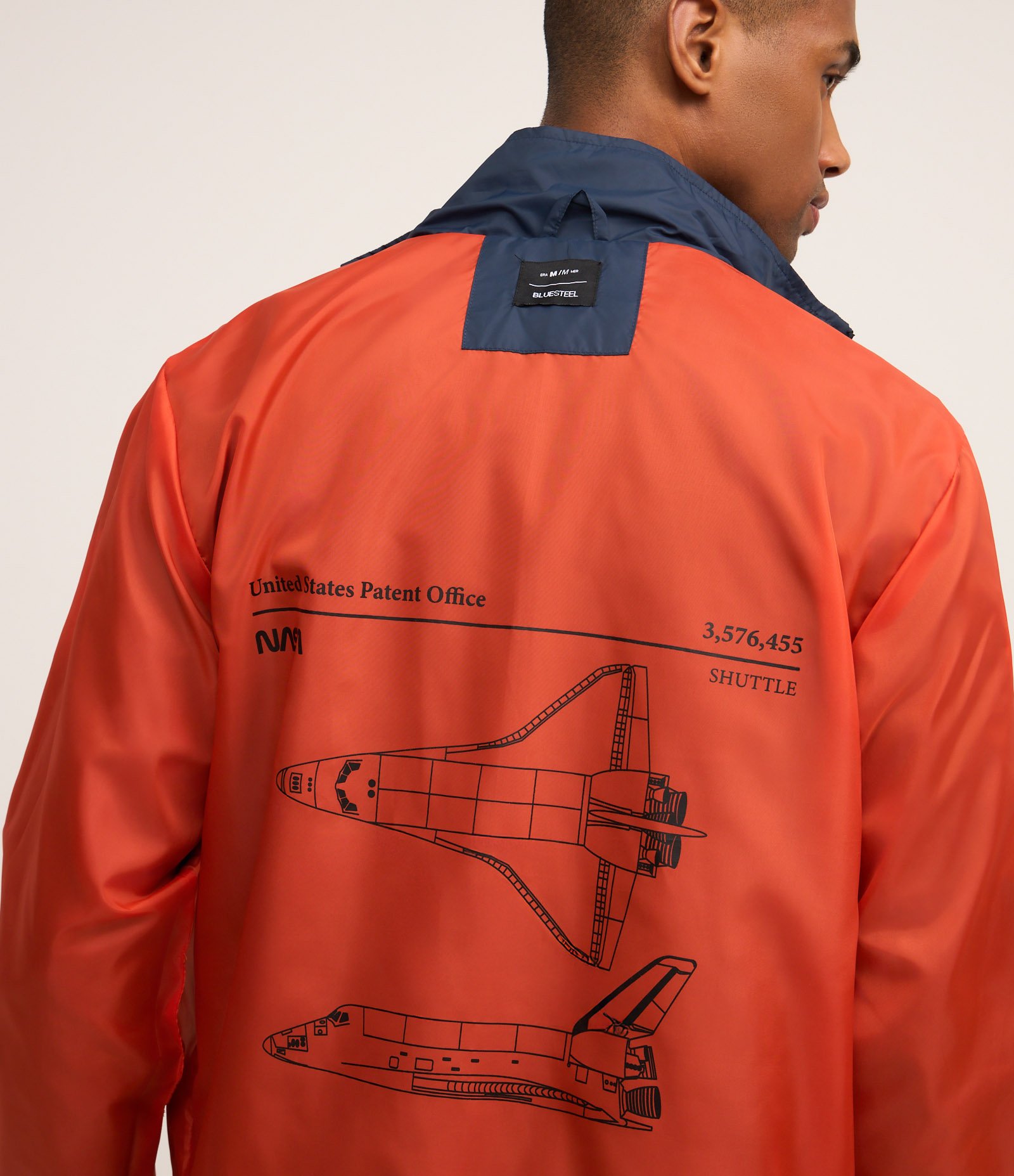 Jaqueta Quebra-Vento com Capuz e Estampa Nasa Azul 3