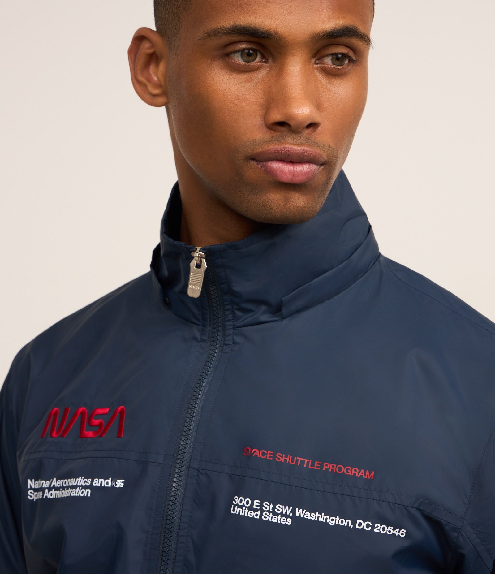 Jaqueta Quebra-Vento com Capuz e Estampa Nasa Azul 5