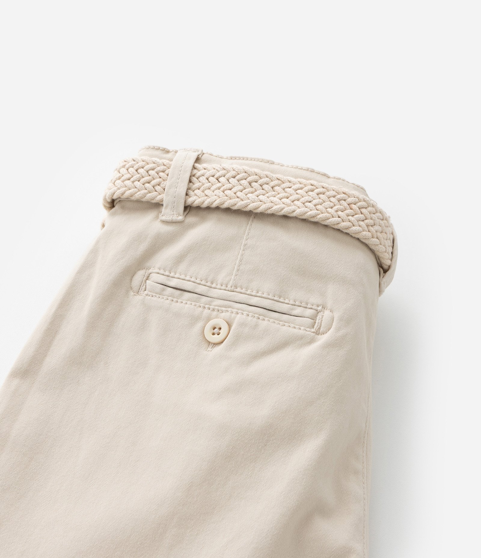 Bermuda Infantil com Cinto Trançado - Tam 05 a 14 Anos Bege 3