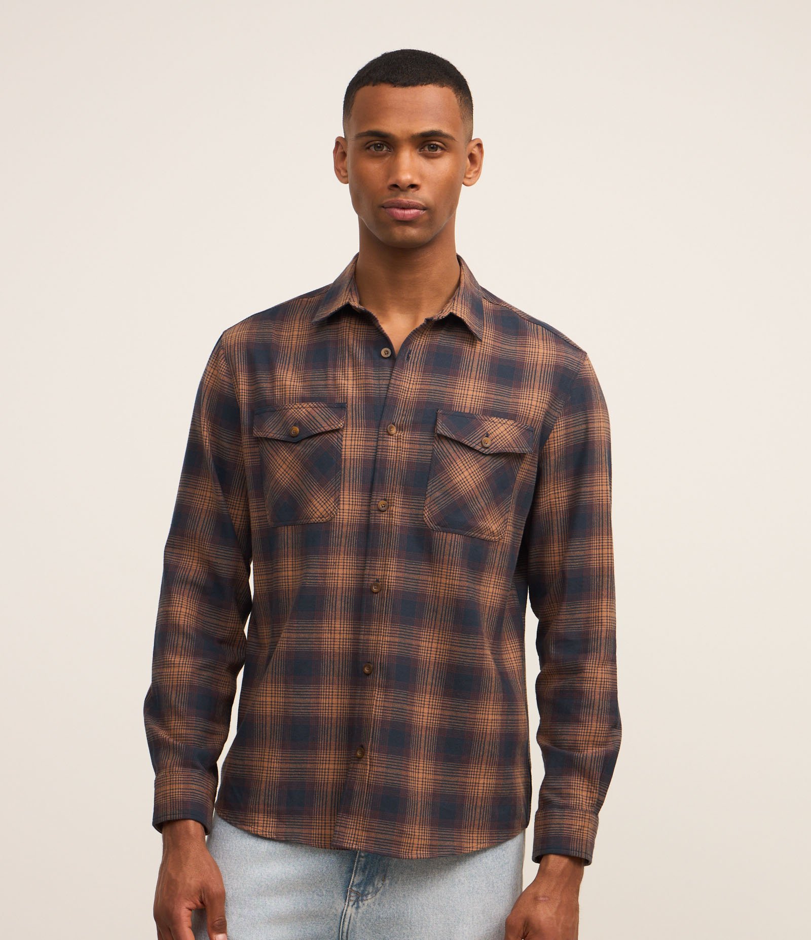 Camisa Comfort em Flanela com Estampa Xadrez Azul/Marrom 1