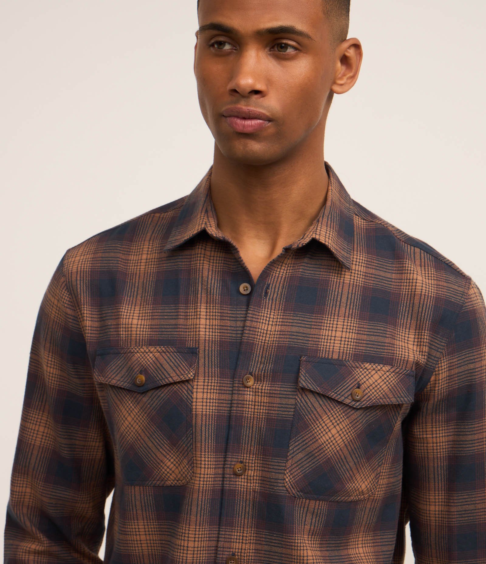Camisa Comfort em Flanela com Estampa Xadrez Azul/Marrom 4