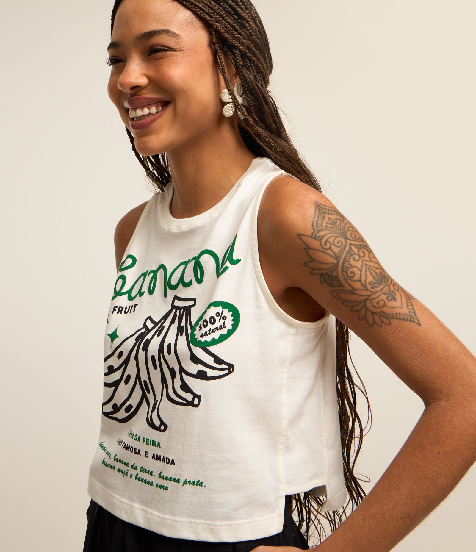 Blusa Regata Baby Look com Estampa Banana Rainha da Feira Branco 3