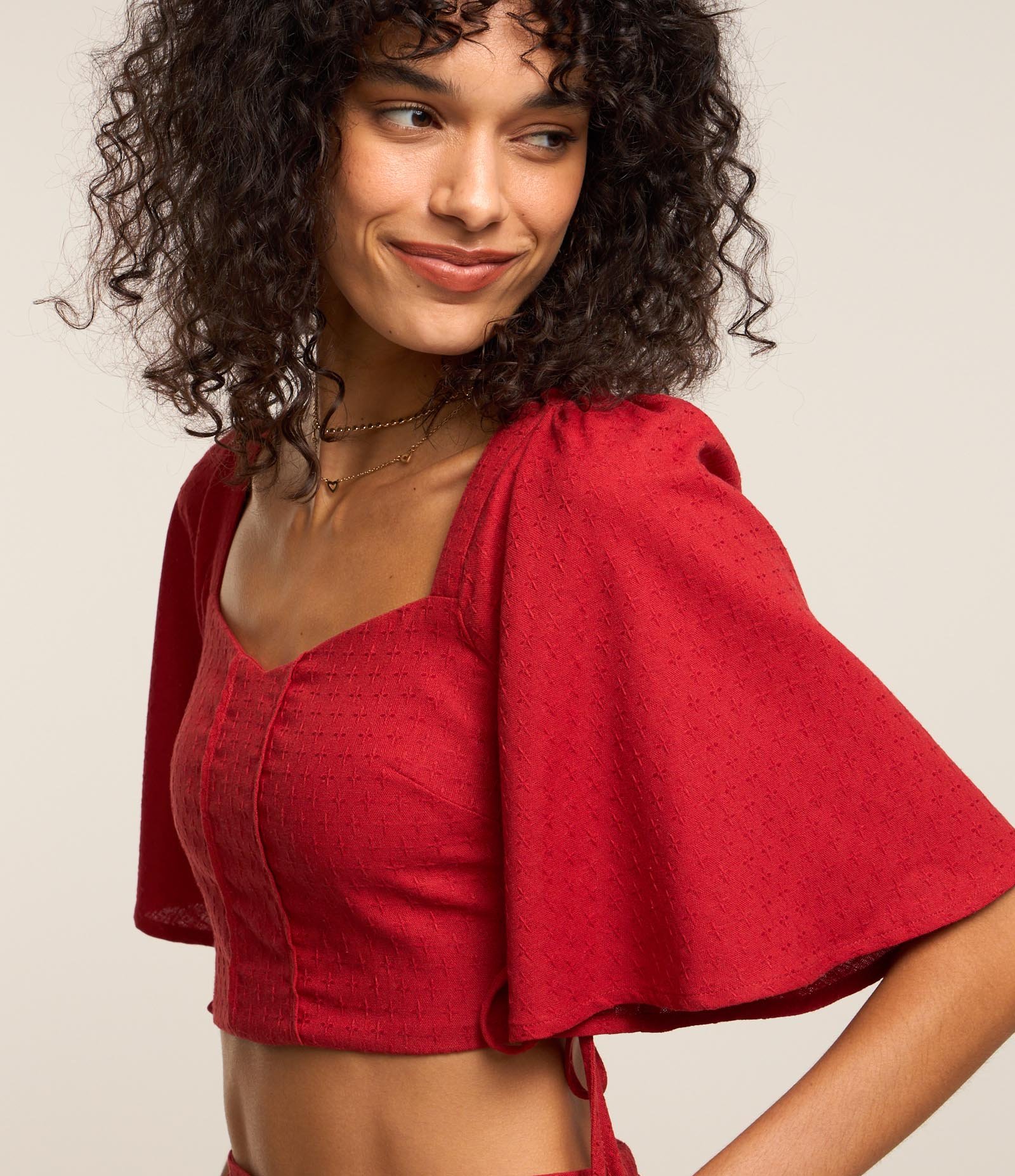Blusa Cropped com Textura Maquinetada e Amarração Lateral Vermelho 1
