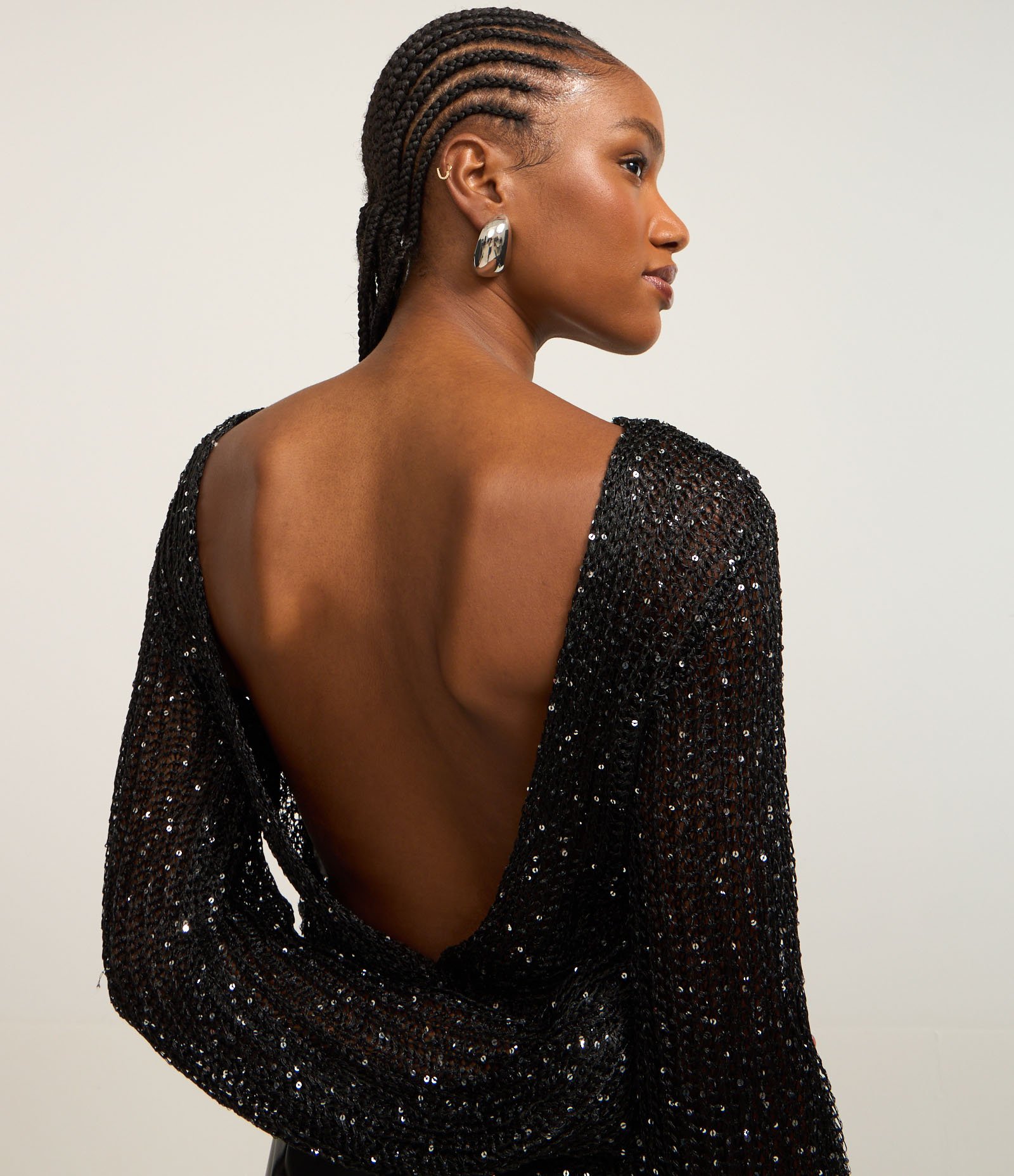 Blusa Cropped em Tricô com Paetês e Costas Abertas Preto 4