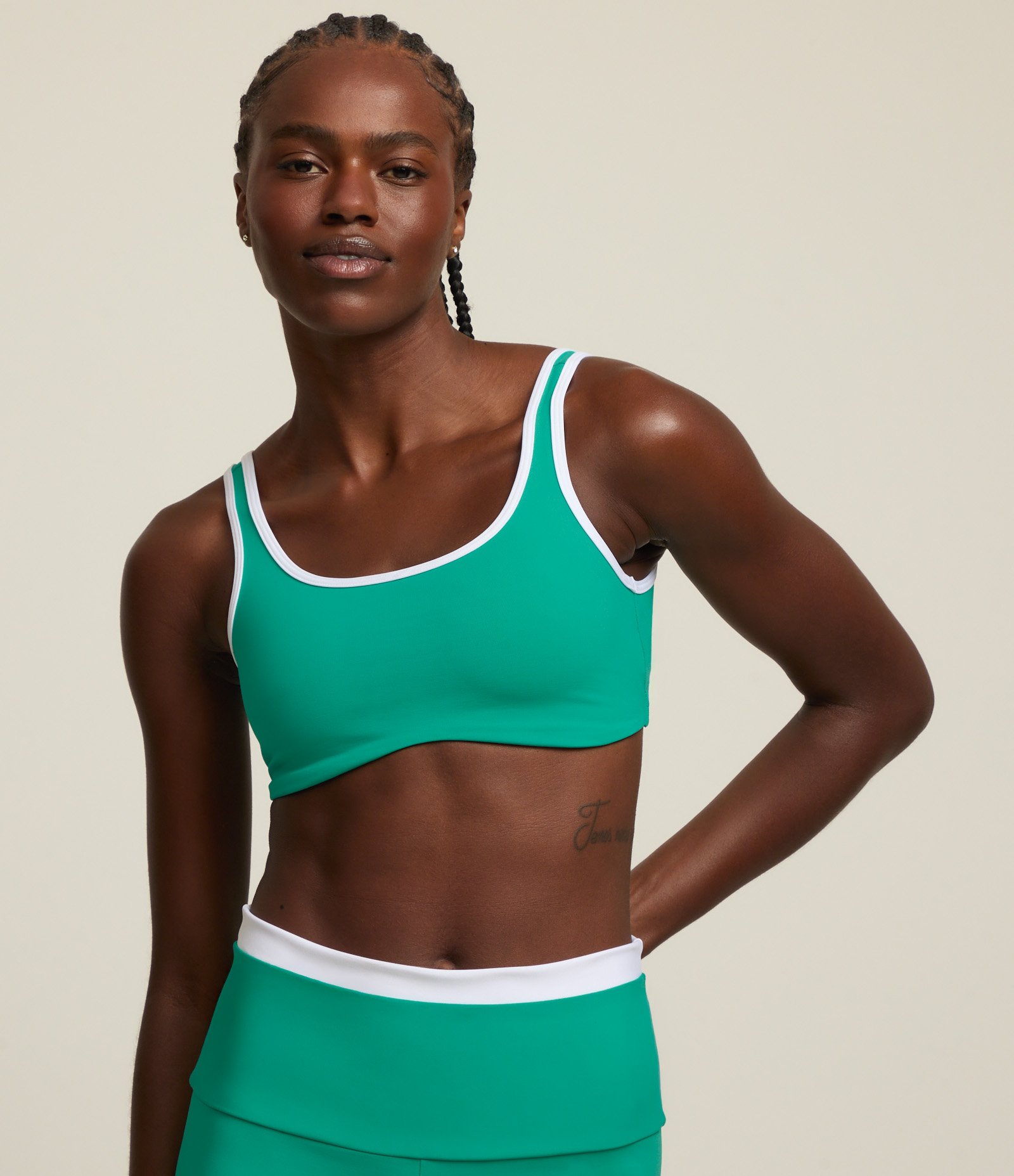 Top em Microfibra com Bojo Removível Verde 1