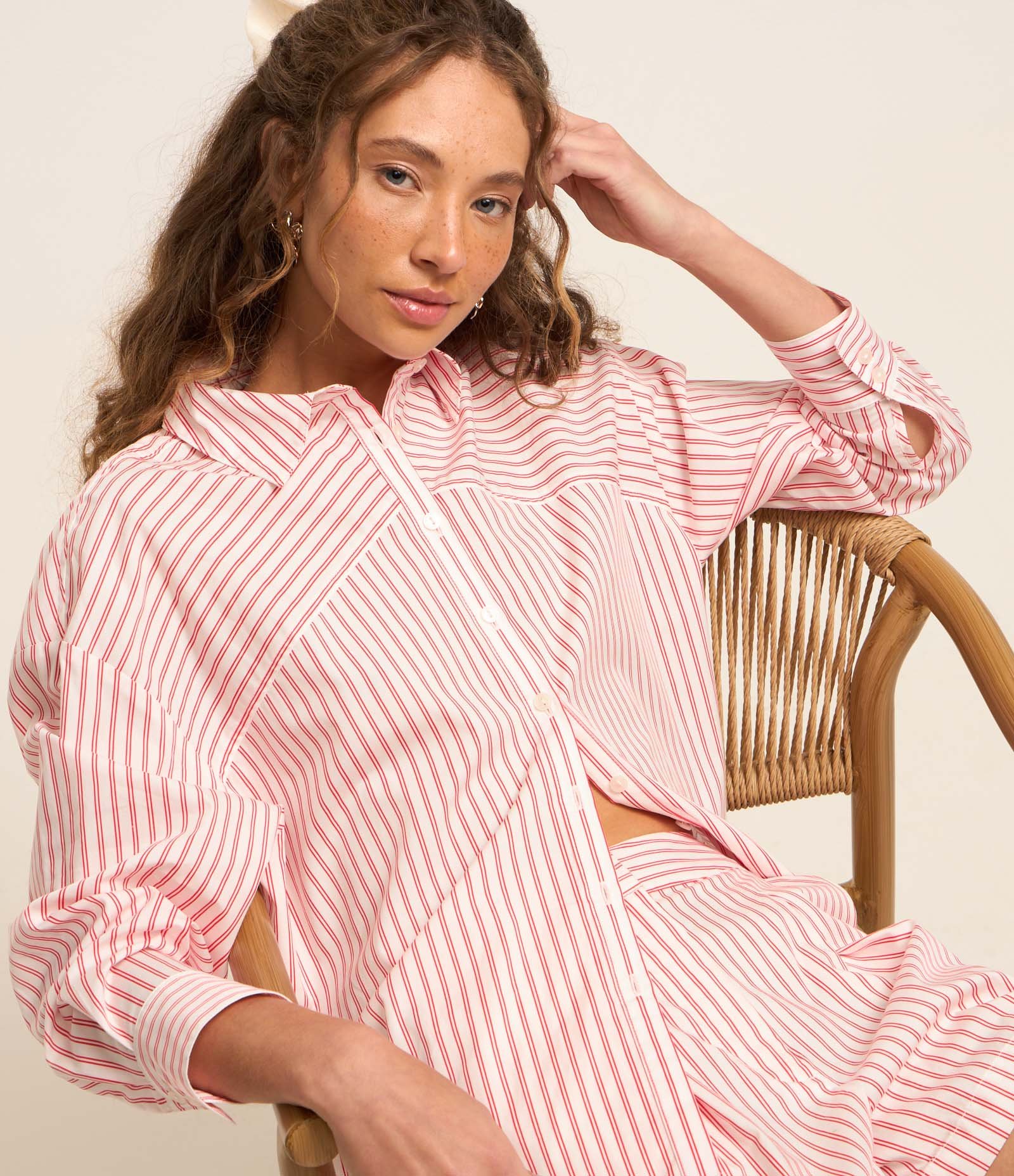 Camisa Oversized em Tricoline Listrada com Recorte nos Ombros 3