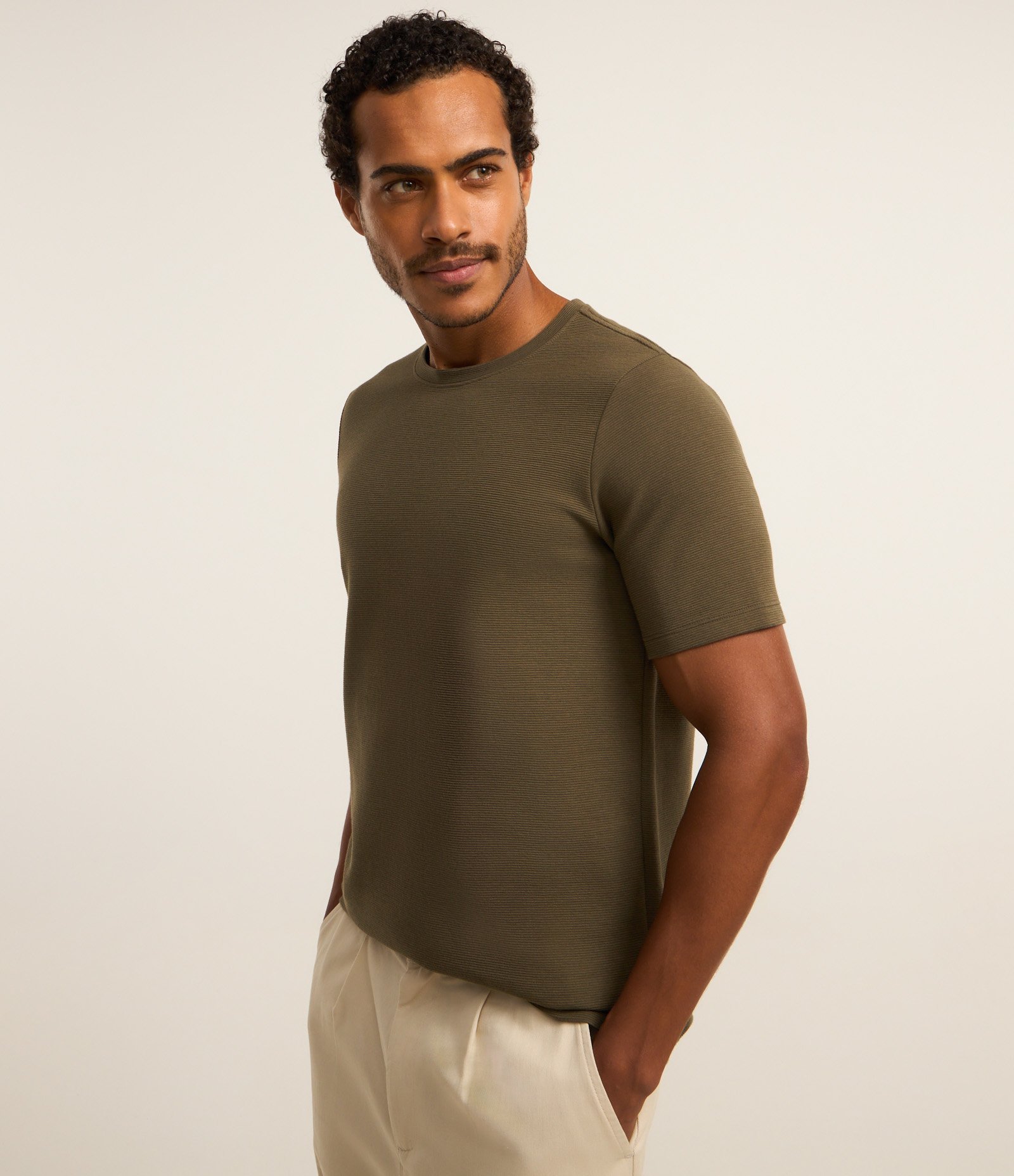 Camiseta Slim em Algodão Peruano com Textura Canelada 1