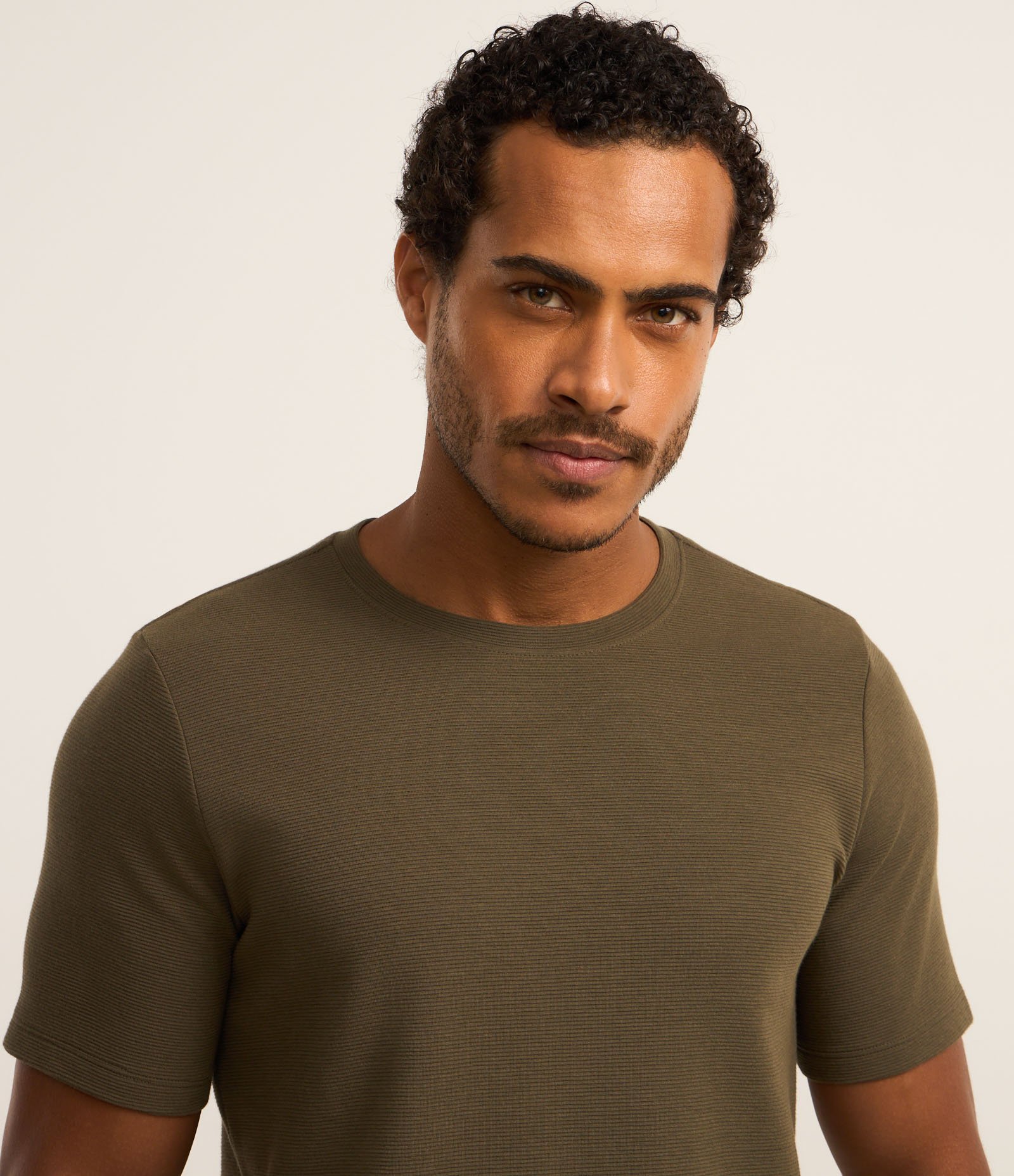 Camiseta Slim em Algodão Peruano com Textura Canelada 3