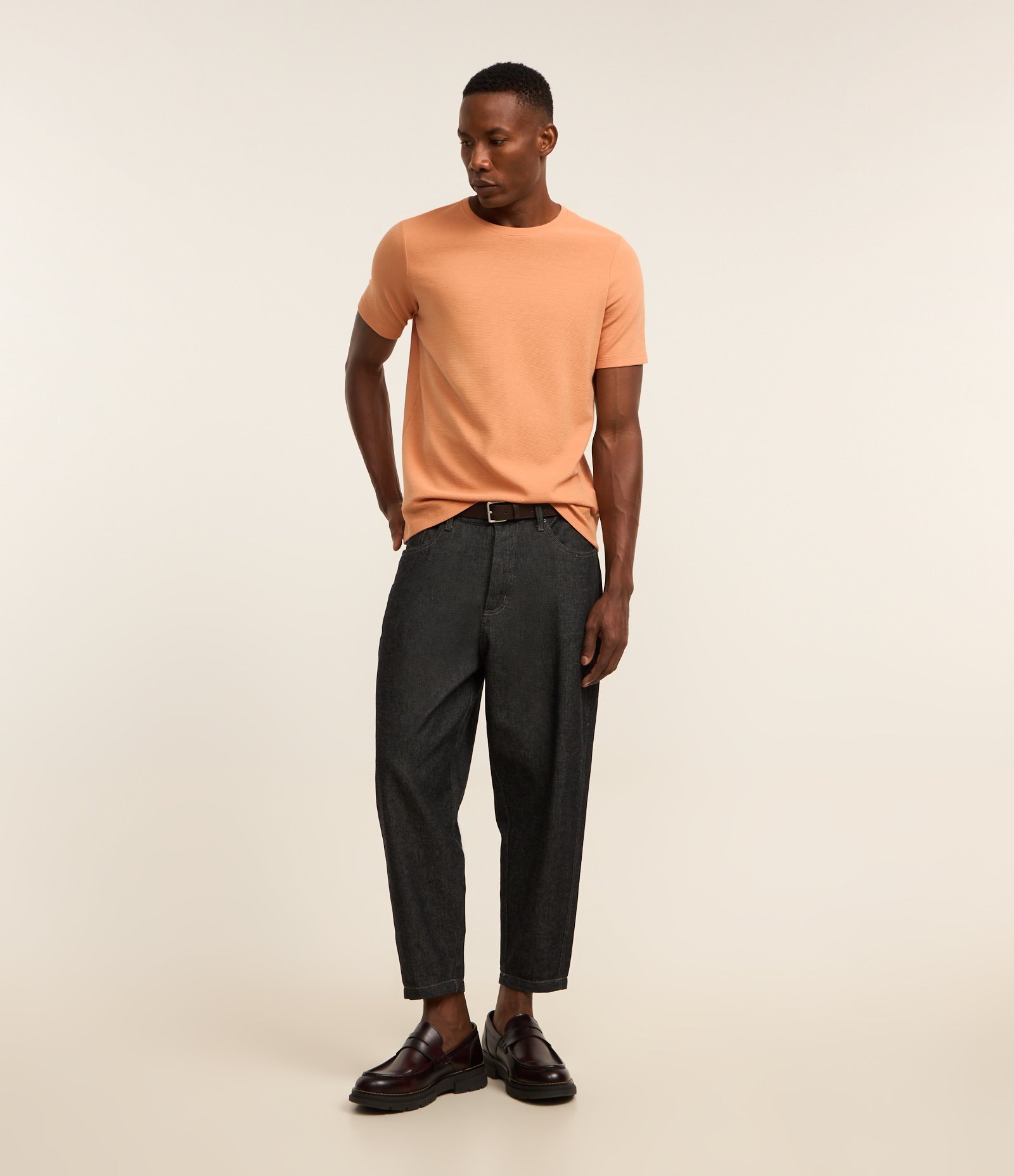 Camiseta Slim em Algodão Peruano com Textura Canelada Marrom Claro 2