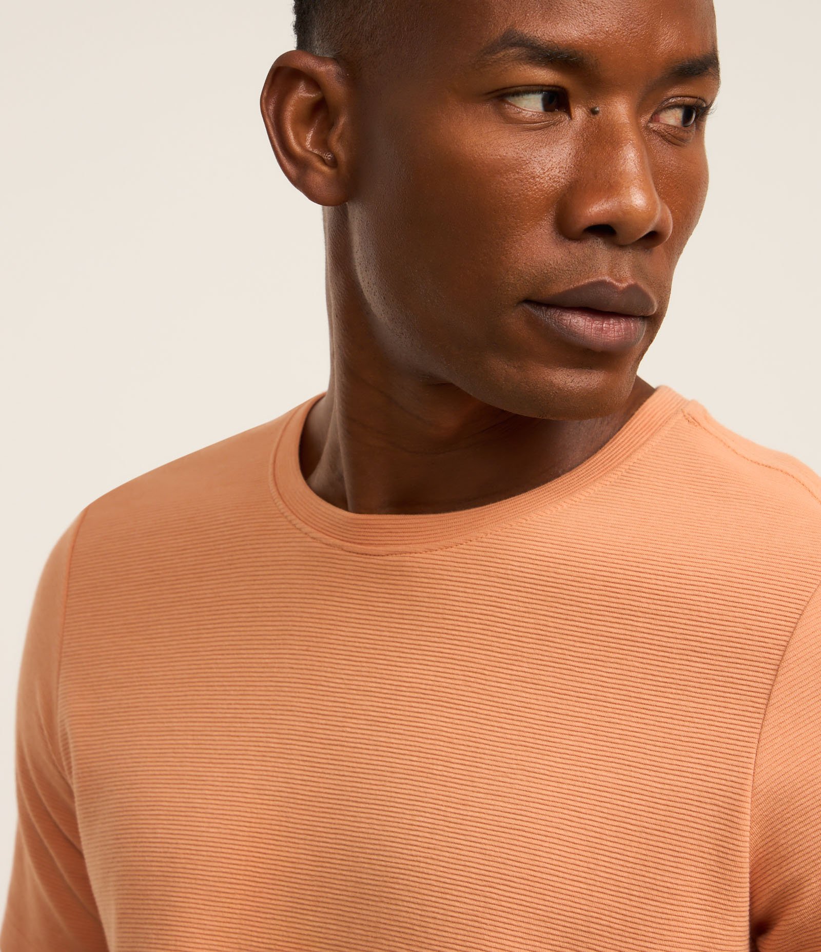 Camiseta Slim em Algodão Peruano com Textura Canelada Marrom Claro 3