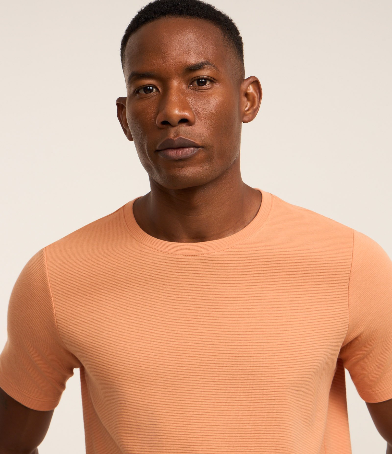 Camiseta Slim em Algodão Peruano com Textura Canelada Marrom Claro 5