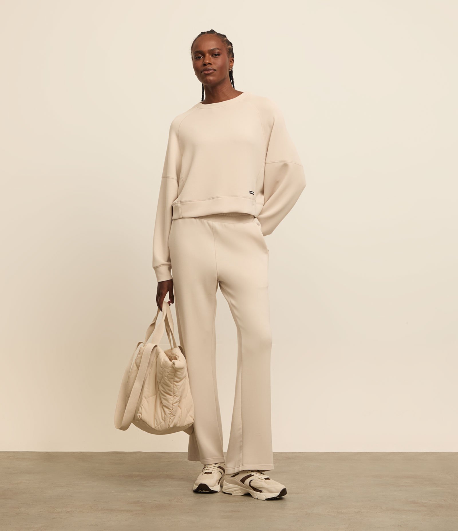 Calça Reta em Microfibra com Cós Elástico Off White 1