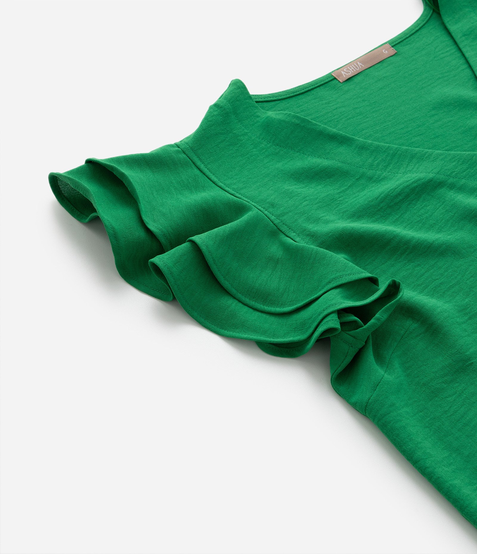 Blusa em Crepe com Babado Duplo no Ombro Curve & Plus Size Verde 6