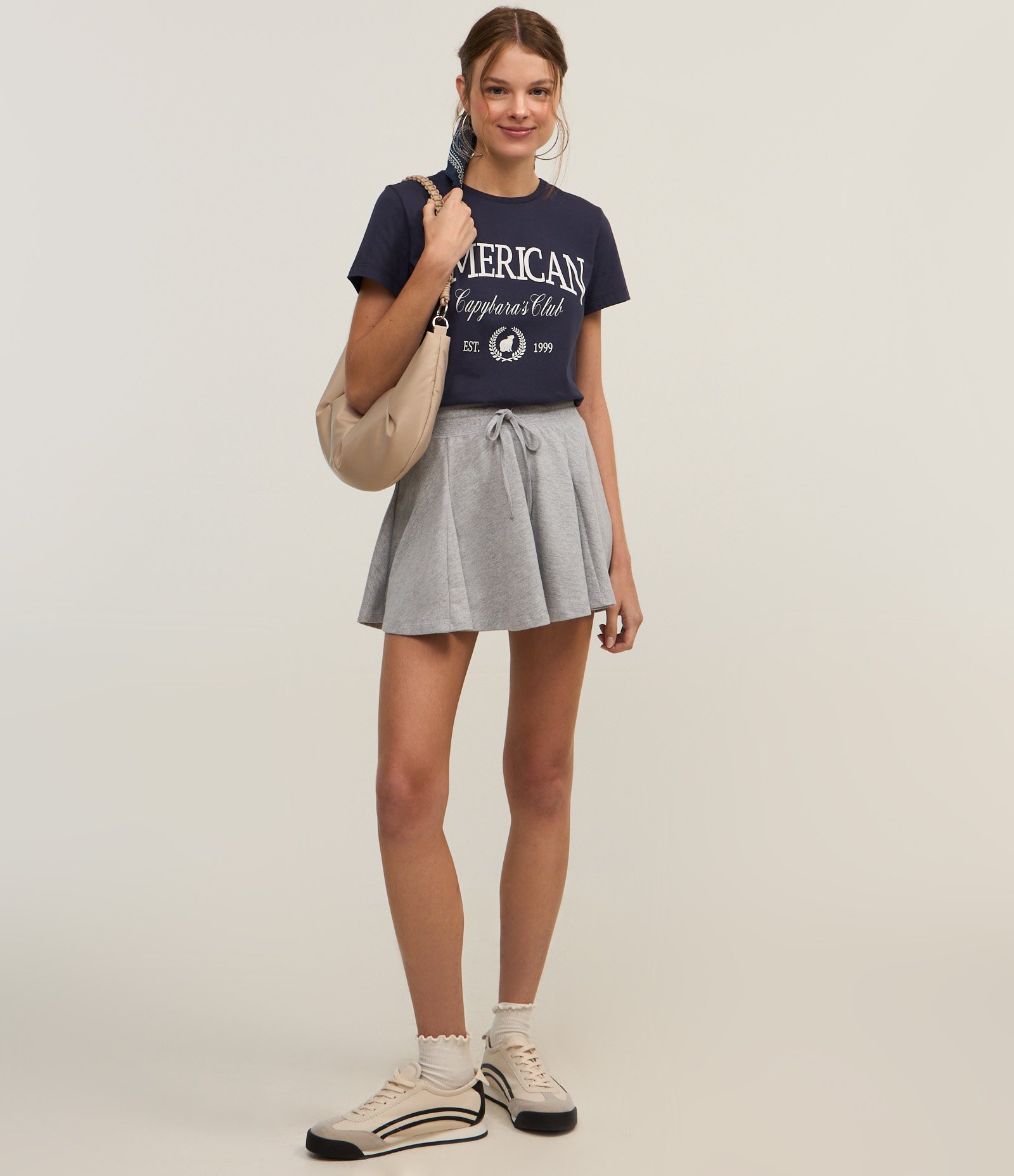 Blusa Baby Look com Estampa American Capybaras Club Azul Marinho 2