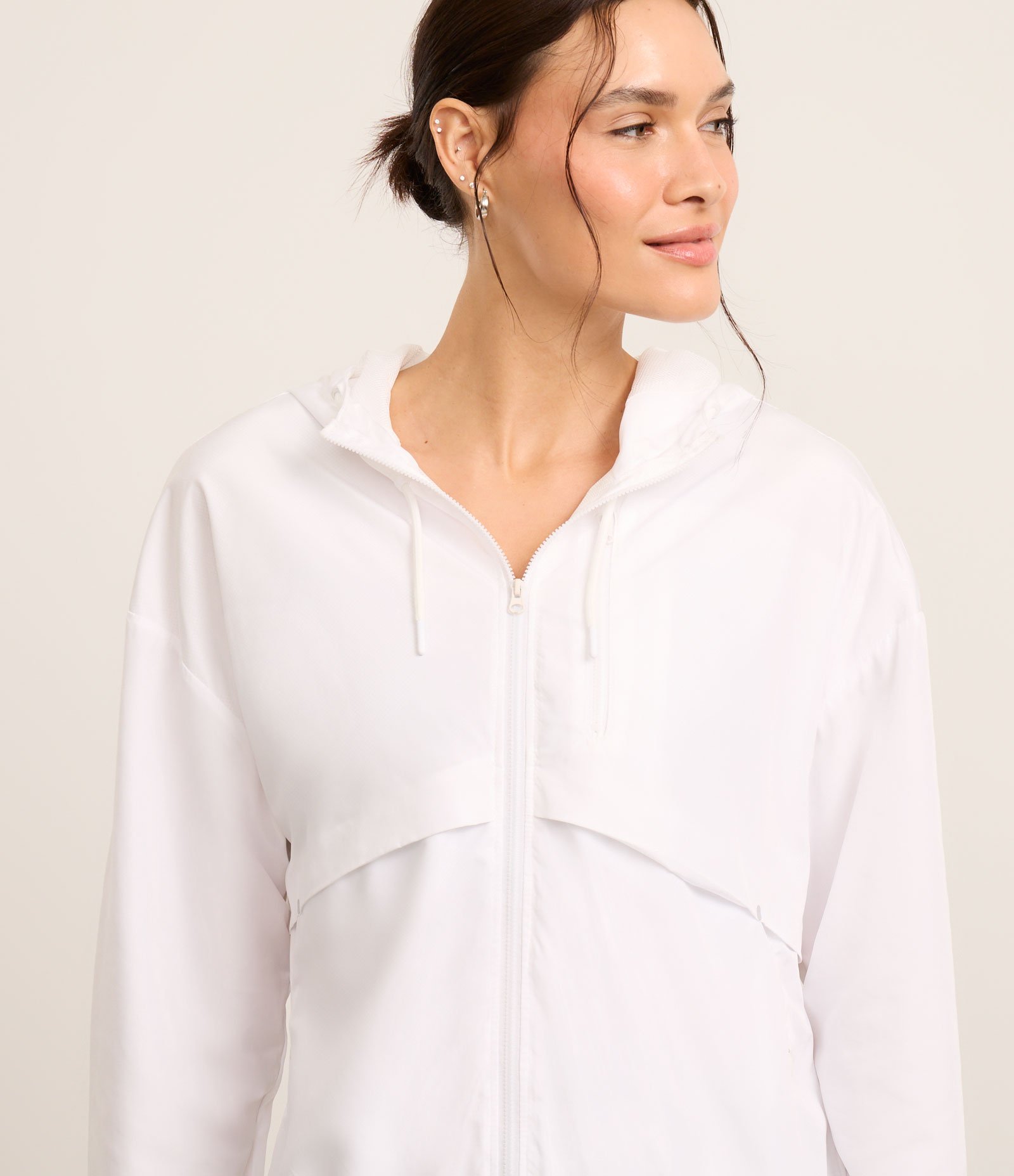 Jaqueta Corta Vento Alongada com Saquinho para Guardar 1